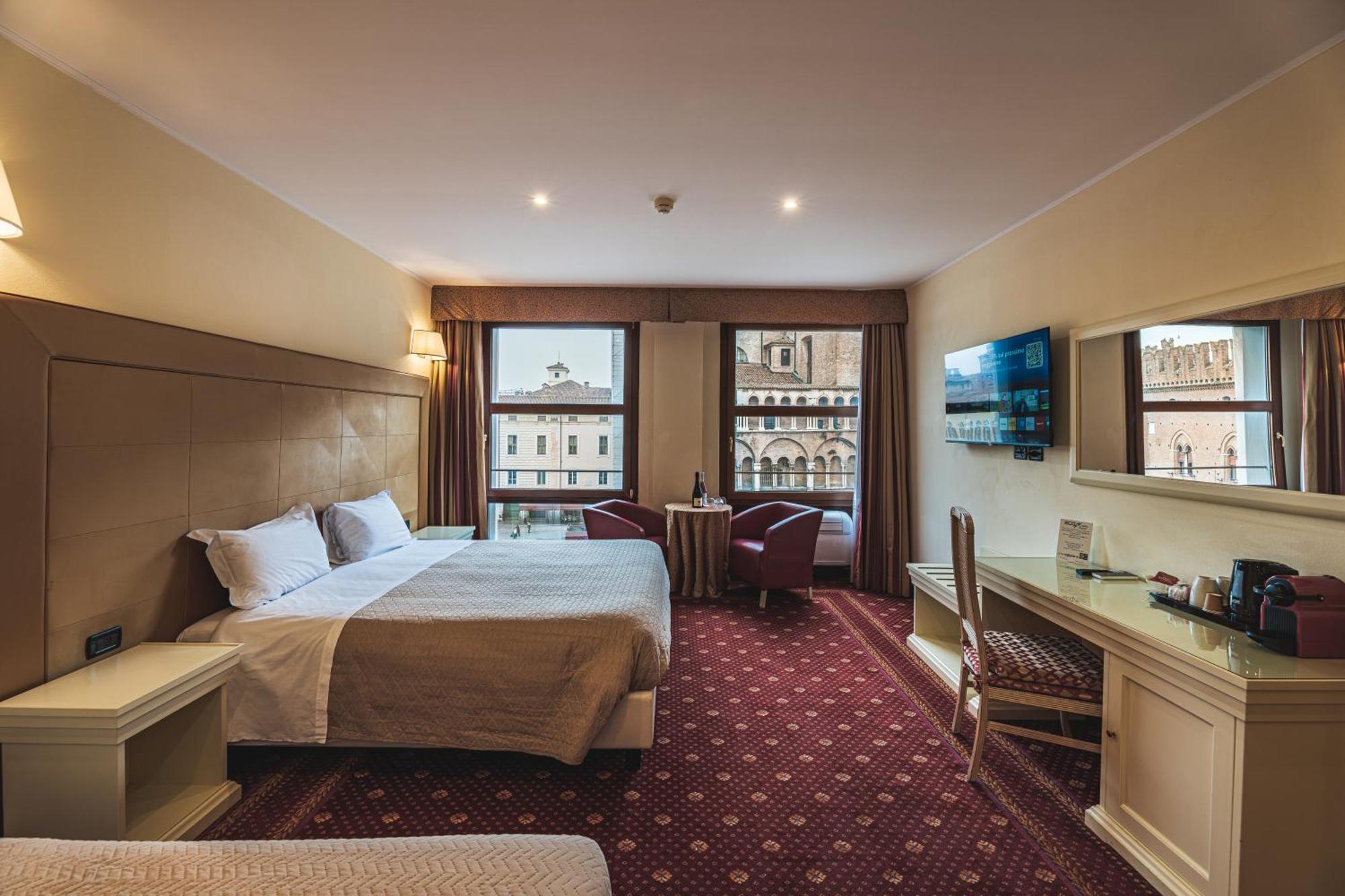 Deluxe Junior Suite Castle View
