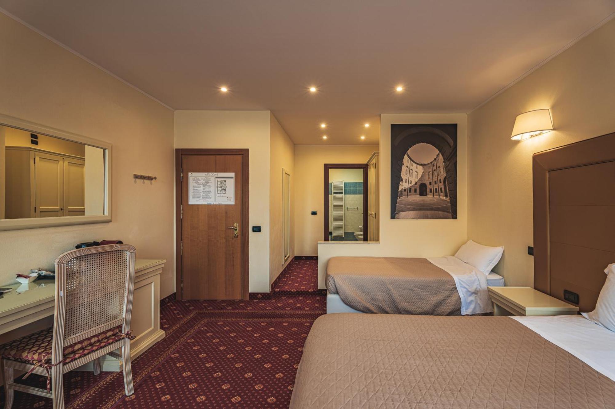 Deluxe Junior Suite Castle View