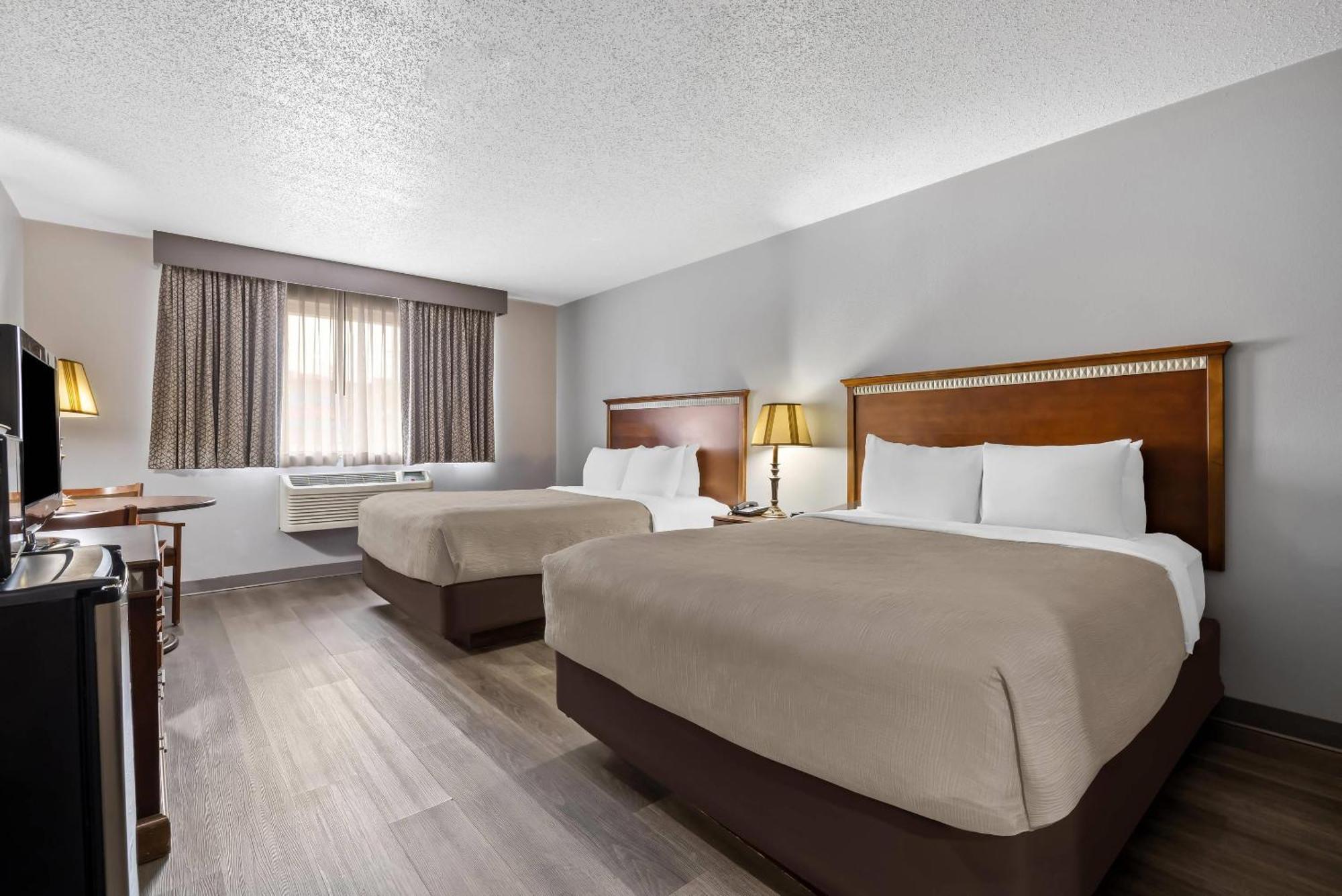 Queen Room Two Queen Beds Non-Smoking