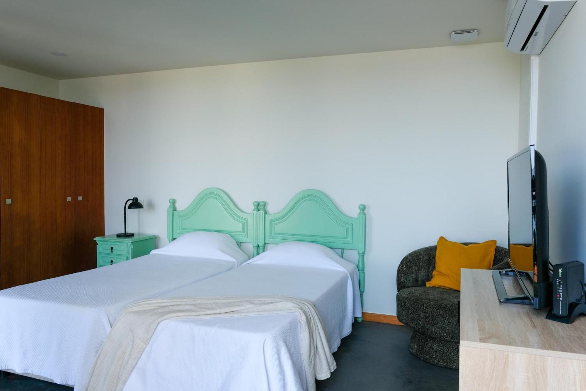 Deluxe Double or Twin Room Pool View