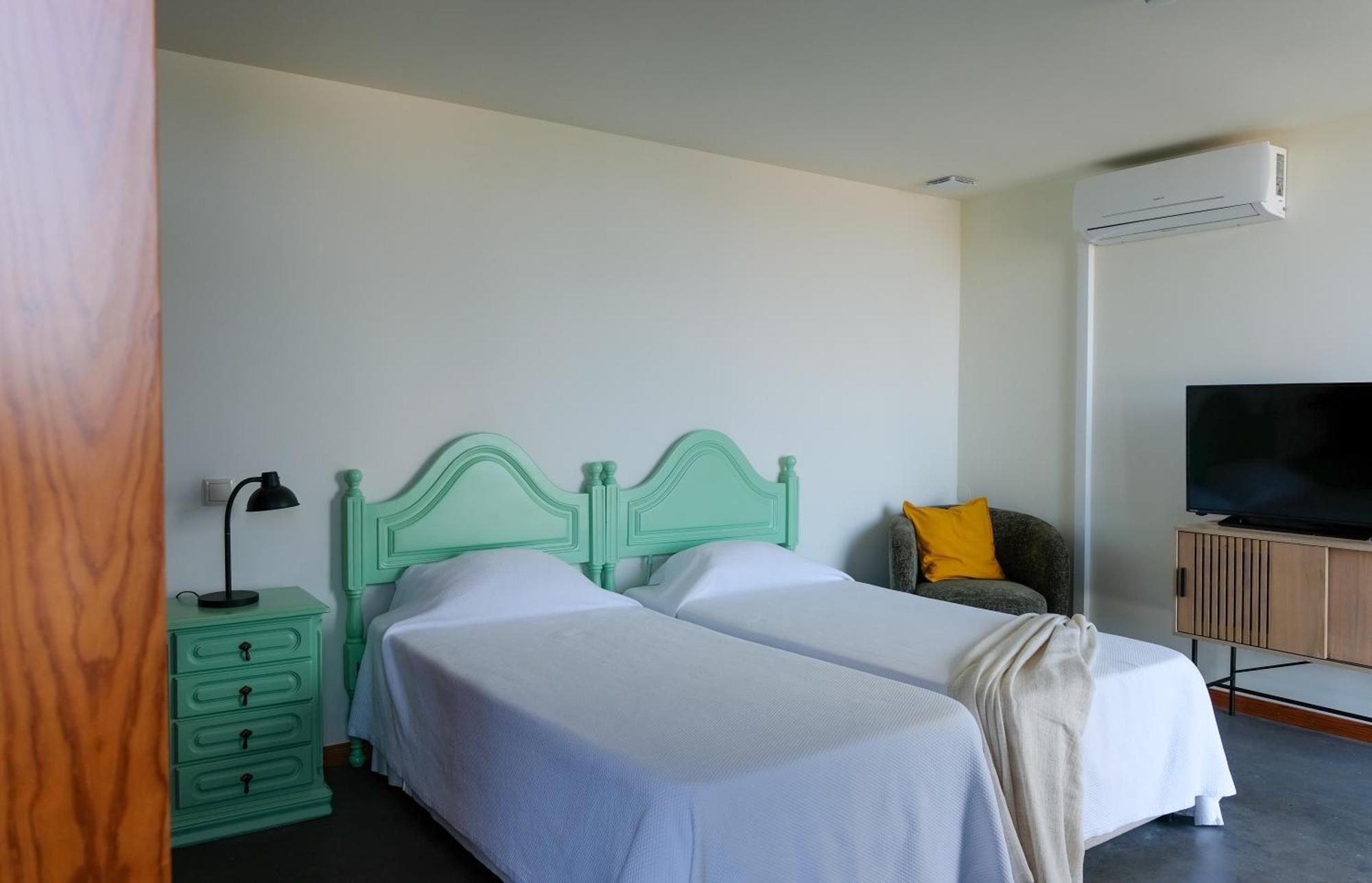 Deluxe Double or Twin Room Pool View