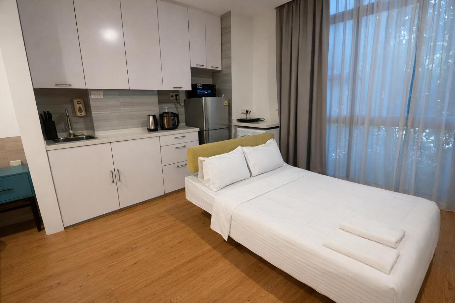 Studio Apartment