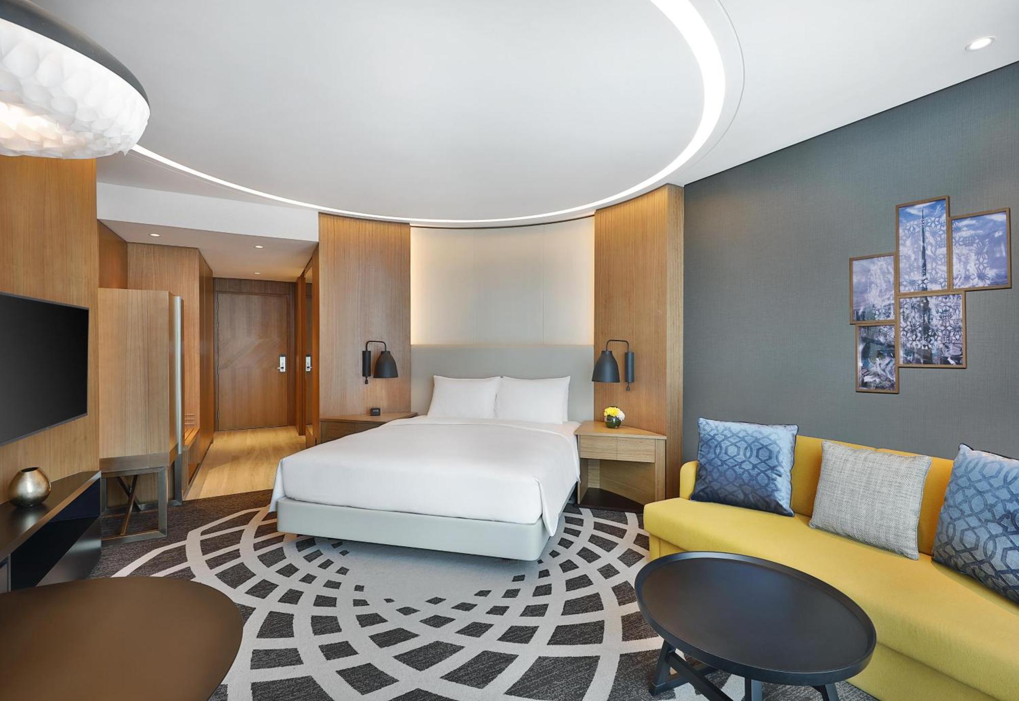 Deluxe King Room