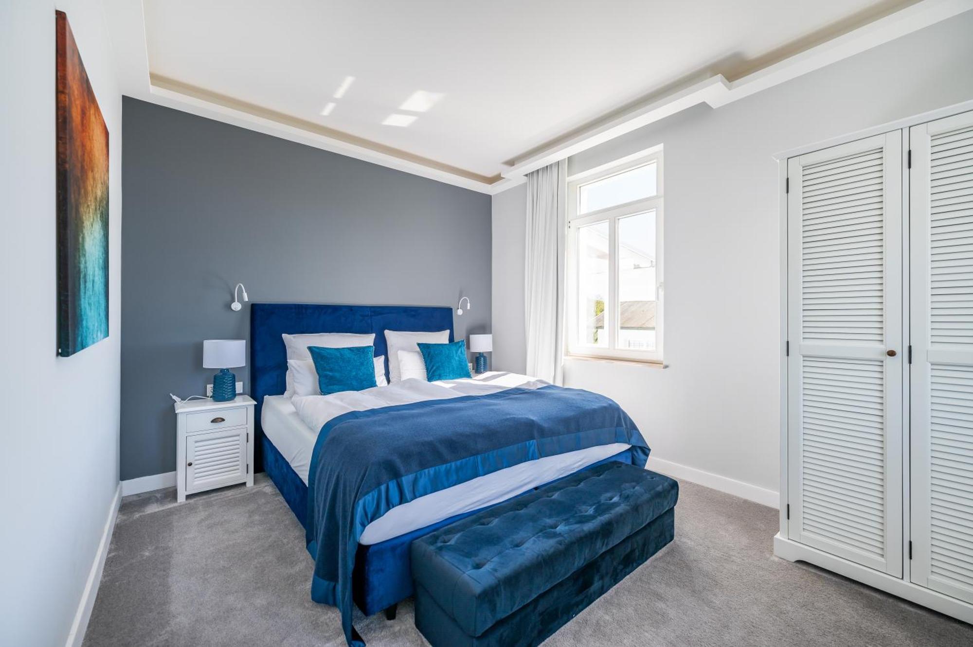 Premium family room balcony