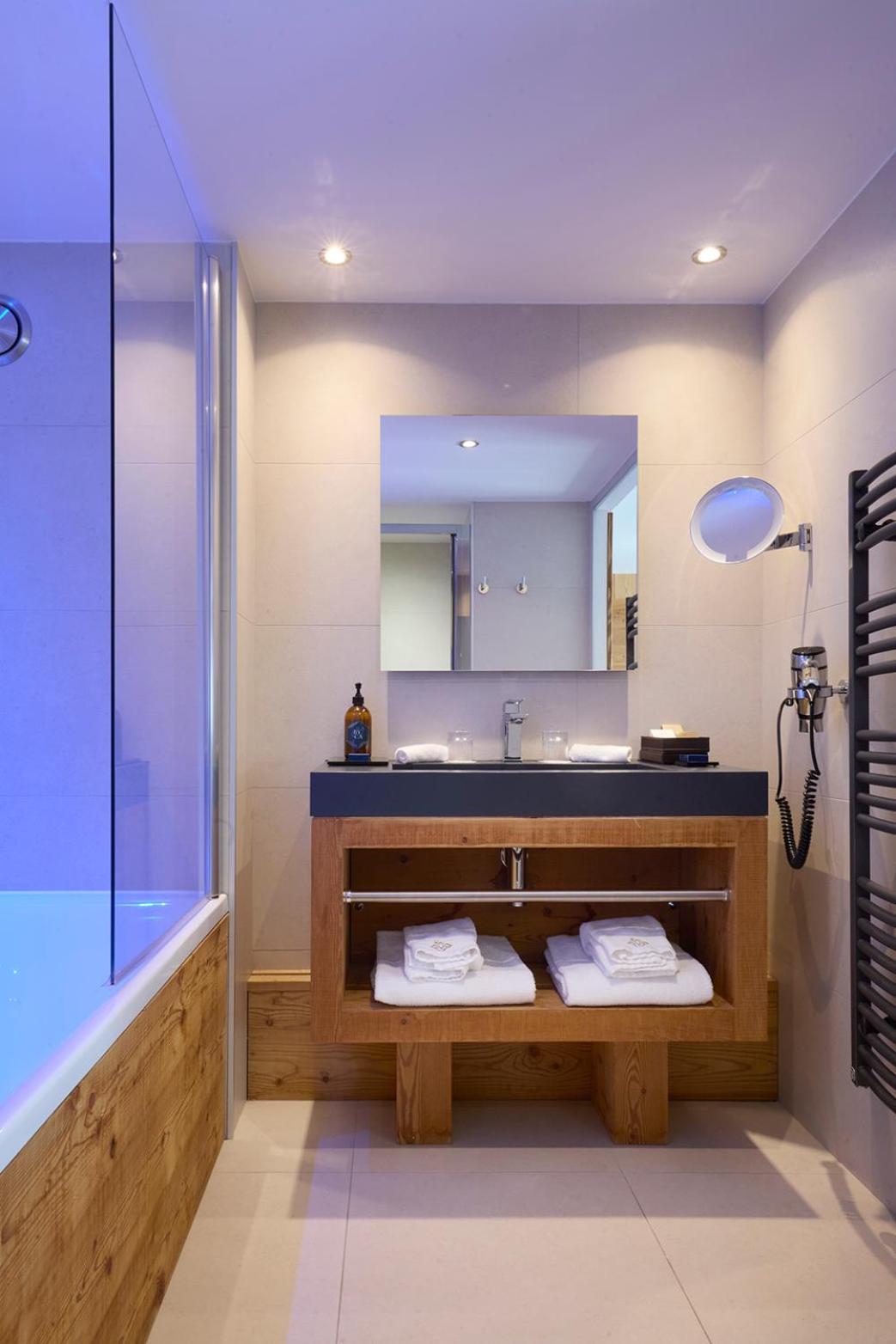 Double Room Club
