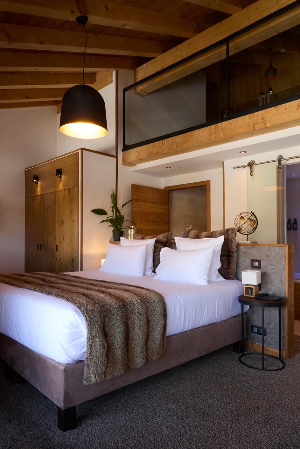 Mezzanine Suite