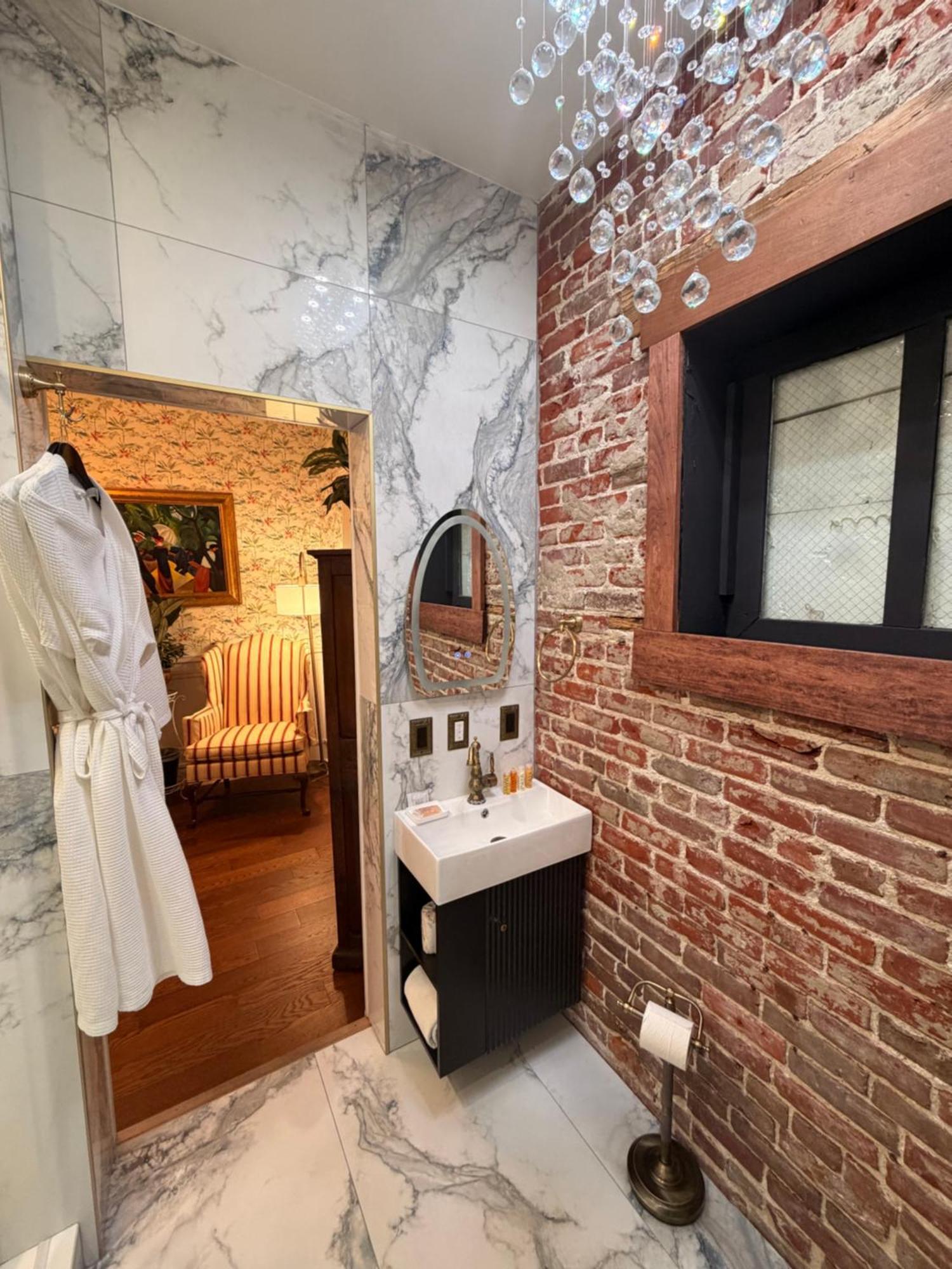 King Room,1756731521:JPEG