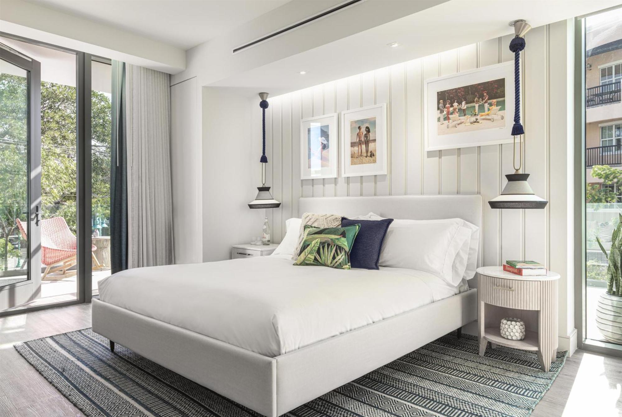 Grove Premier King Room Balcony