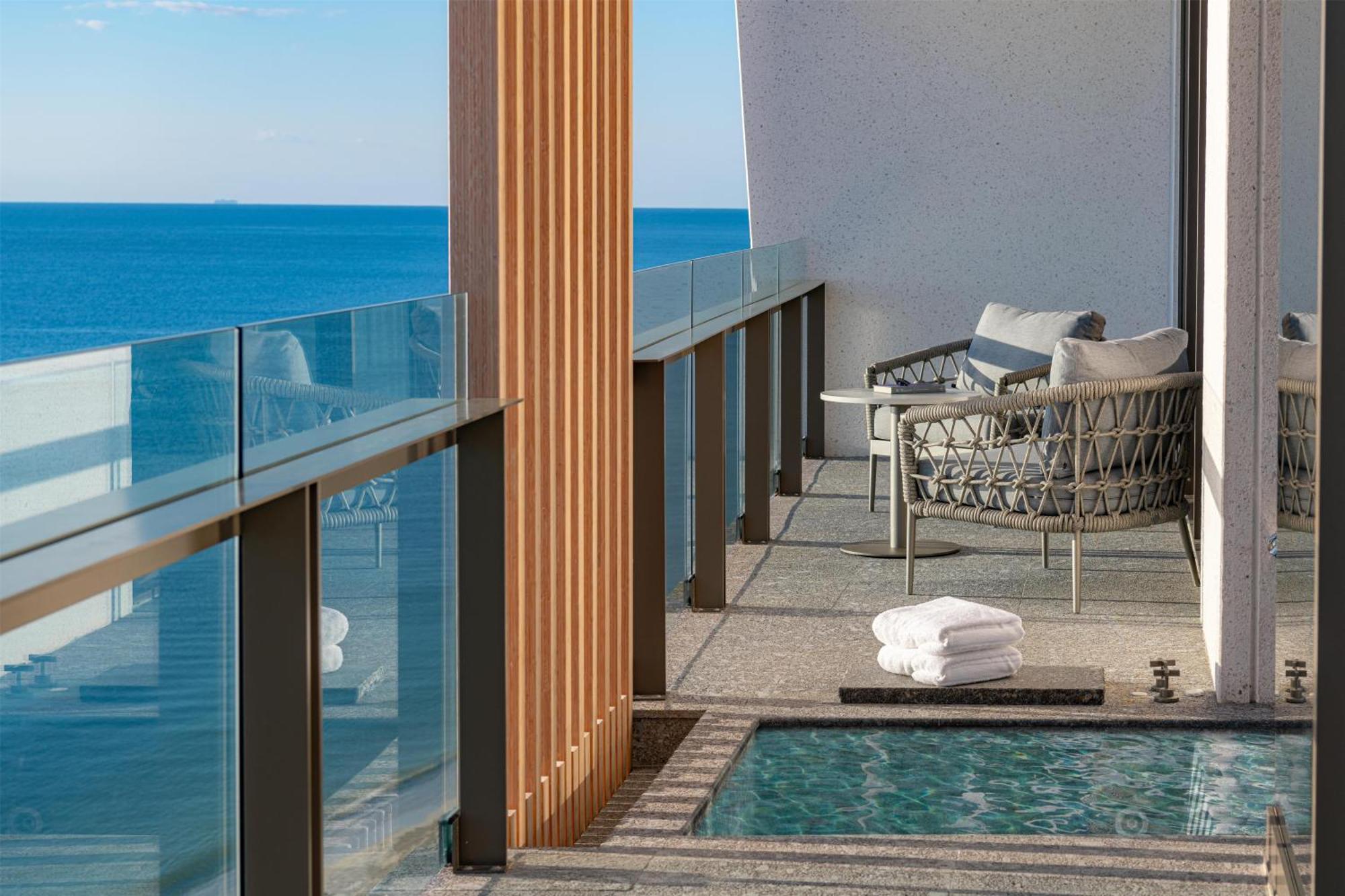 King Room Oceanfront View,1756804791:JPEG