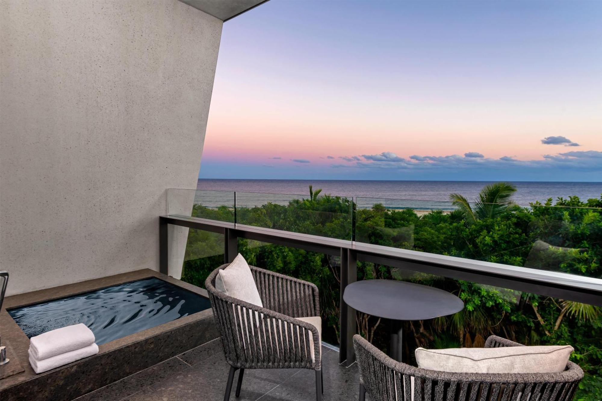 Queen Room with Two Queen Beds and Ocean View