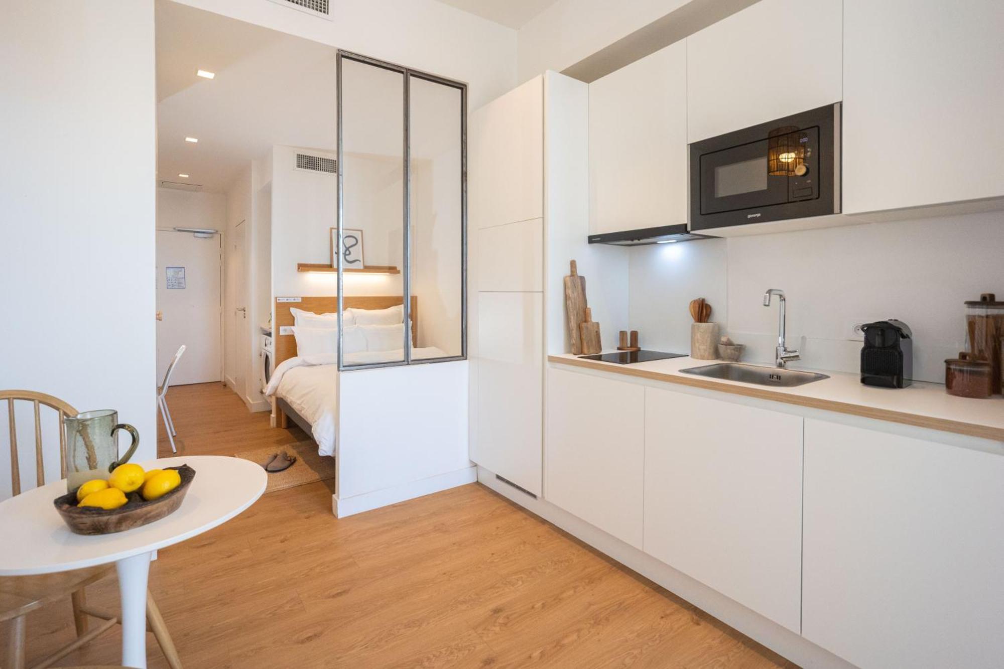 Apartment Terrace,1756889114:JPEG