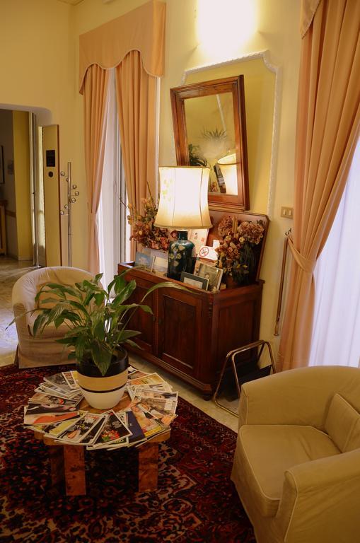 Triple Room,633322848:JPEG