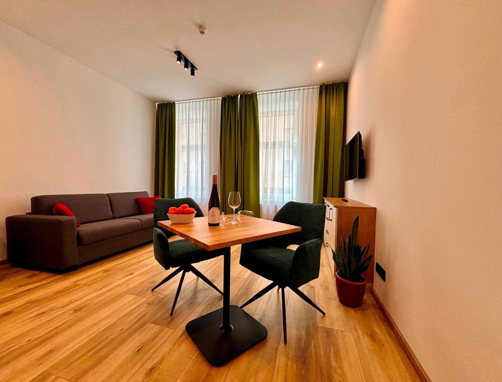 Superior Apartment