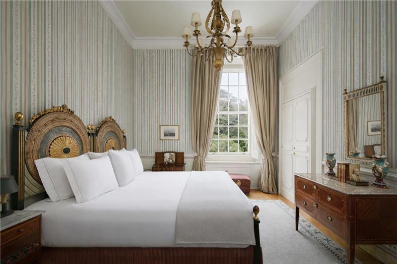 Signature Suite,1758263281:JPEG