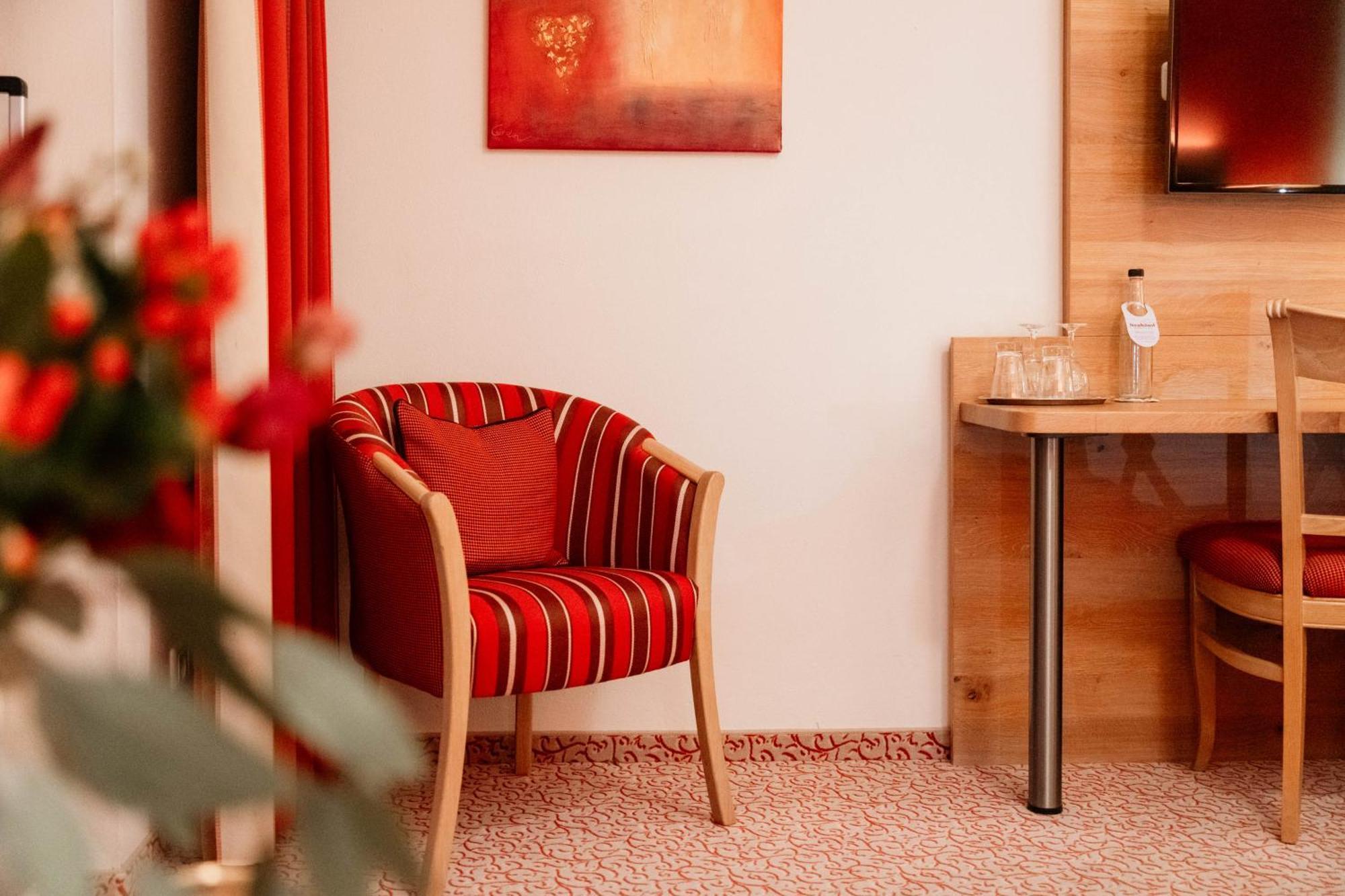 Comfort Doppel-/Zweibettzimmer