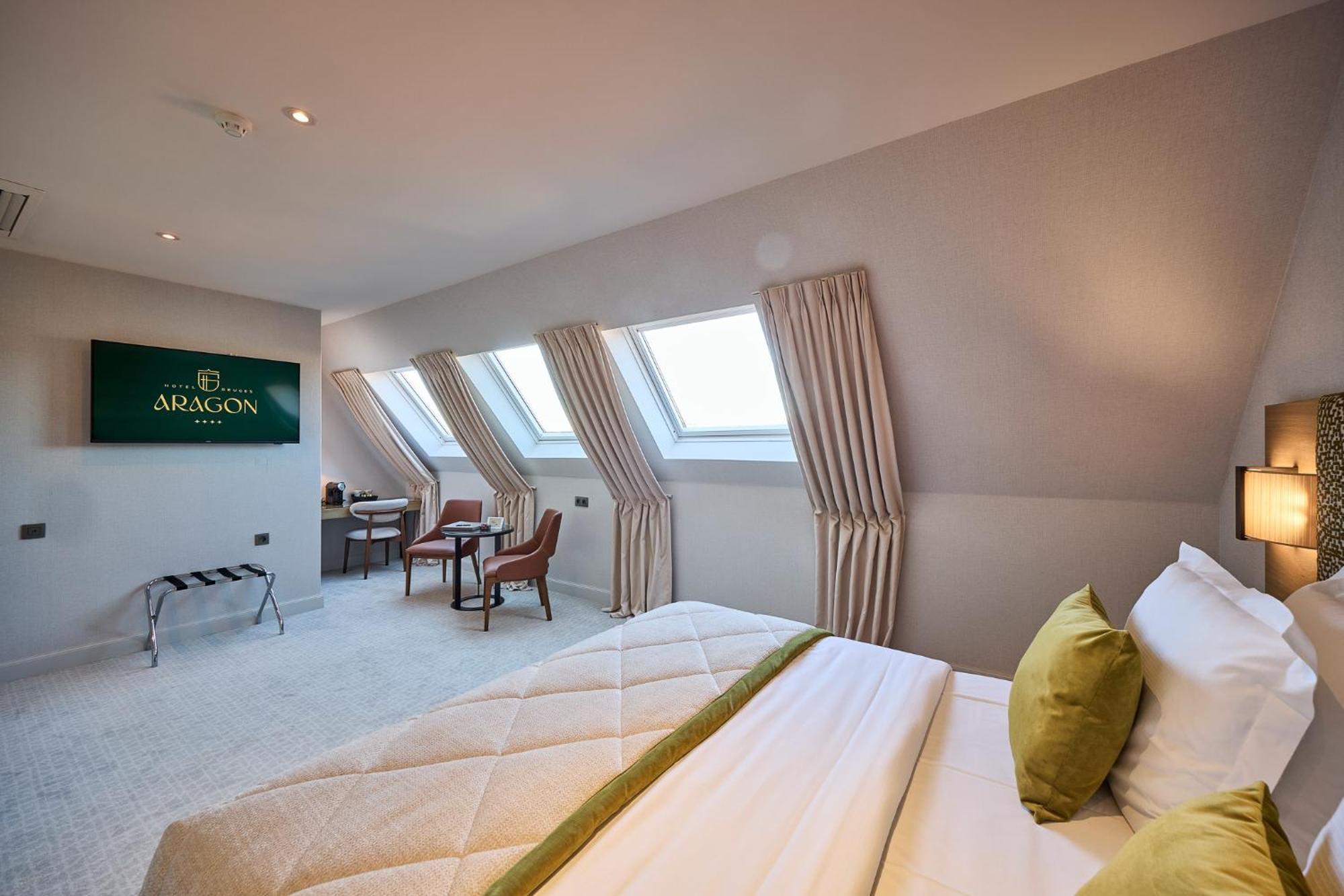 Superior Pent Room