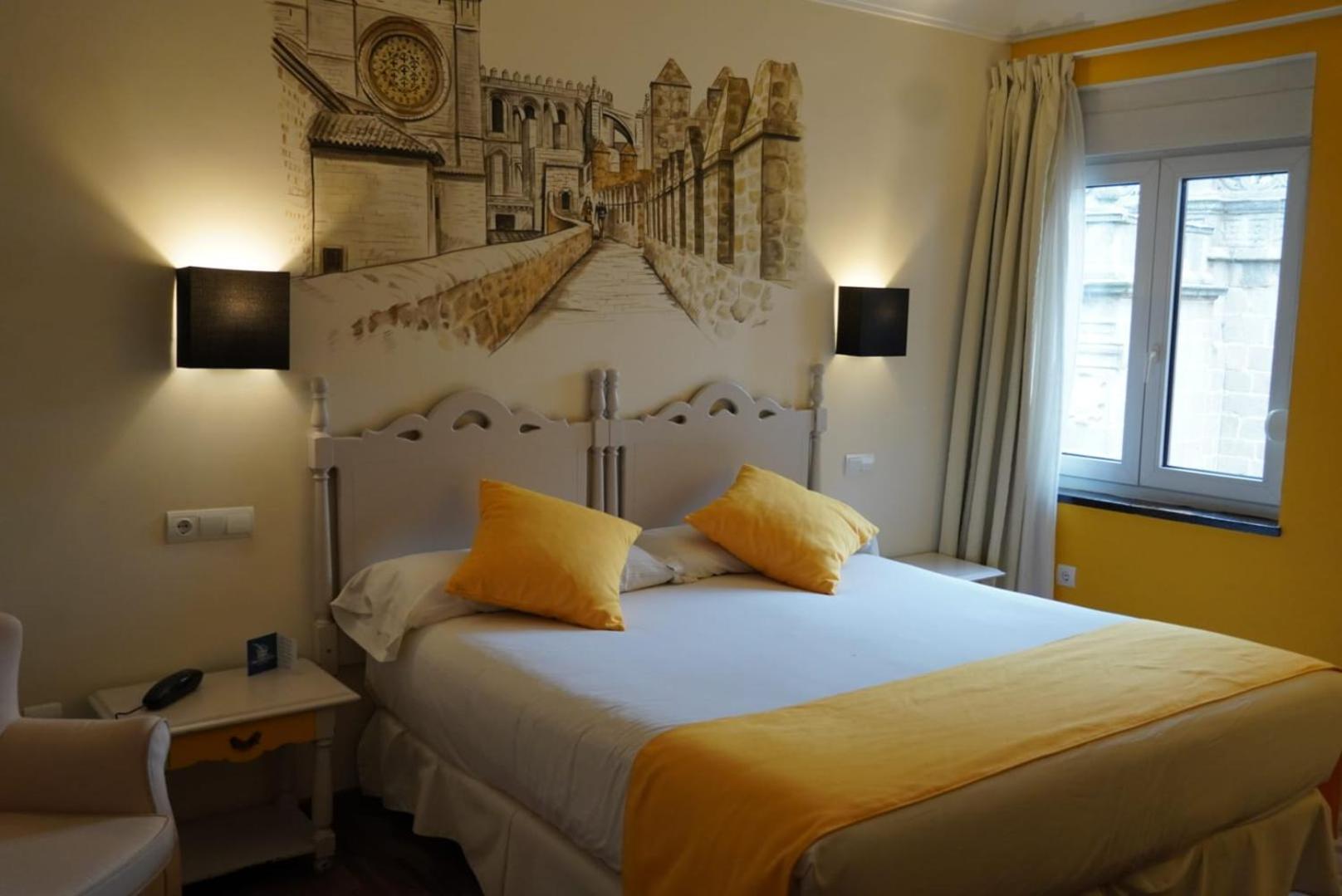 Clasic Queen Room Cathedral View