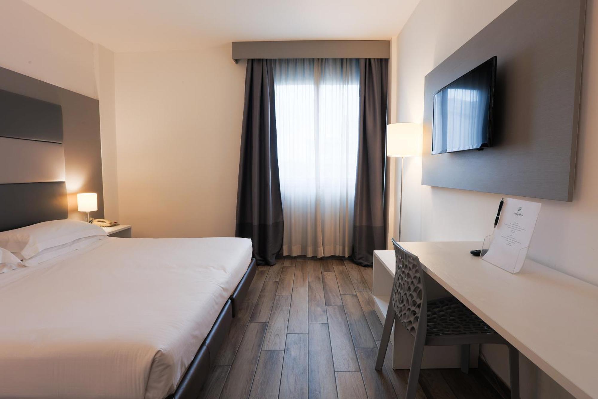 Comfort Double or Twin Room