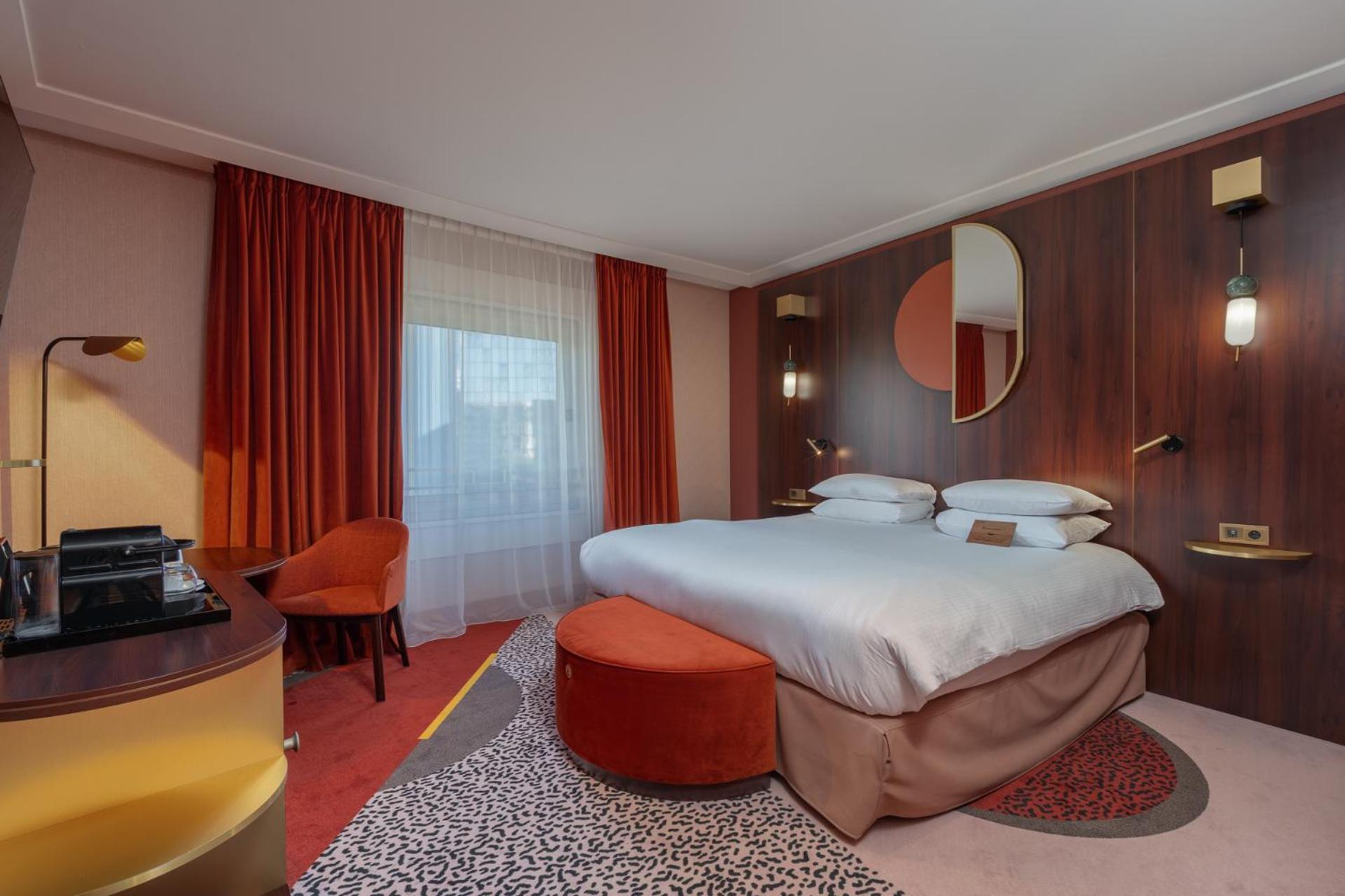 Deluxe Double Room,1758278701:JPEG