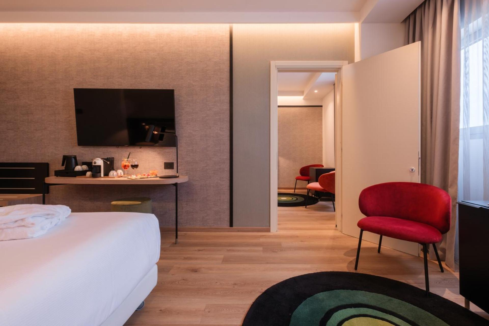 Family Connecting Room Extra Bed