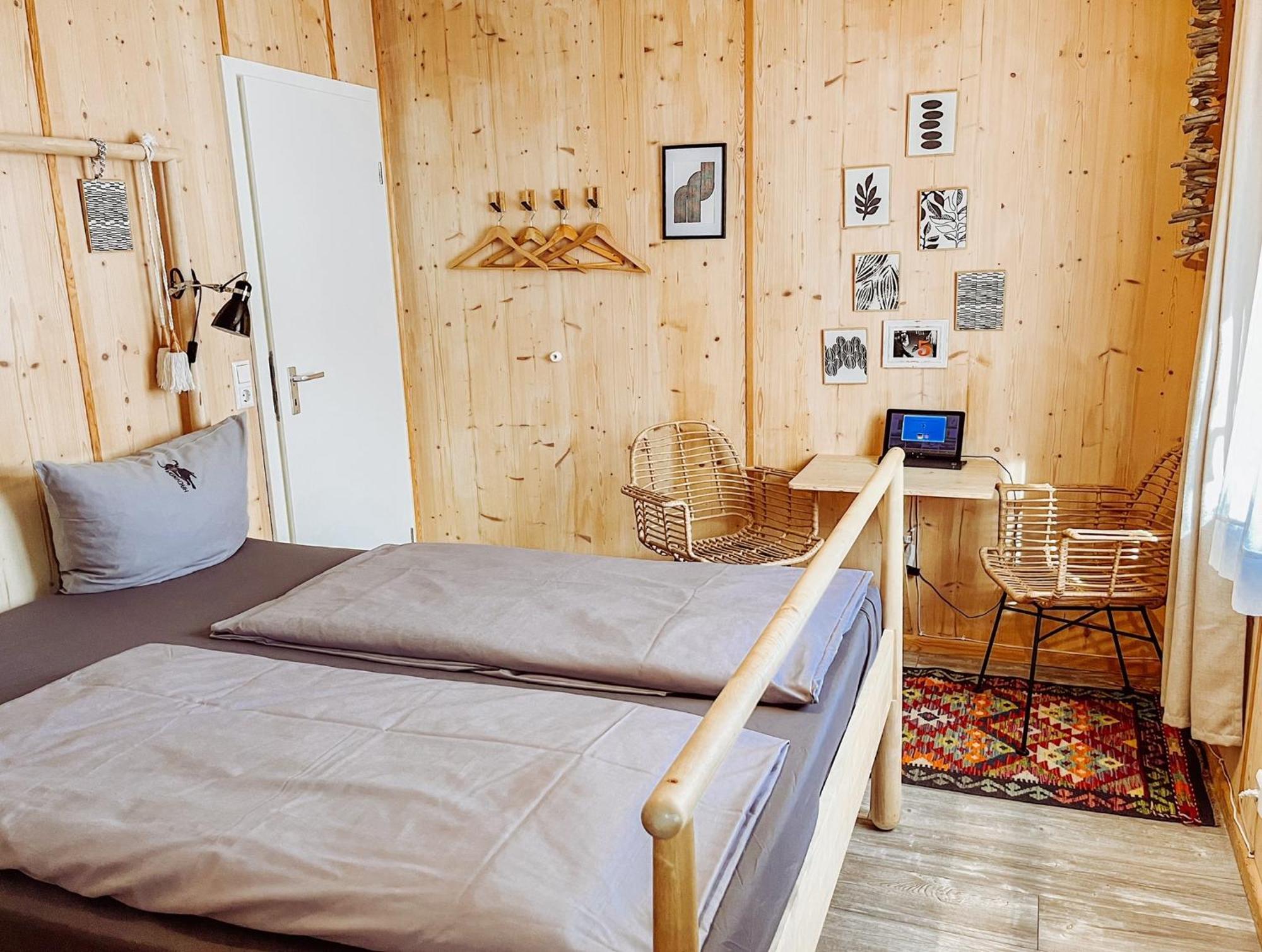 Double Room,1758527769:JPEG