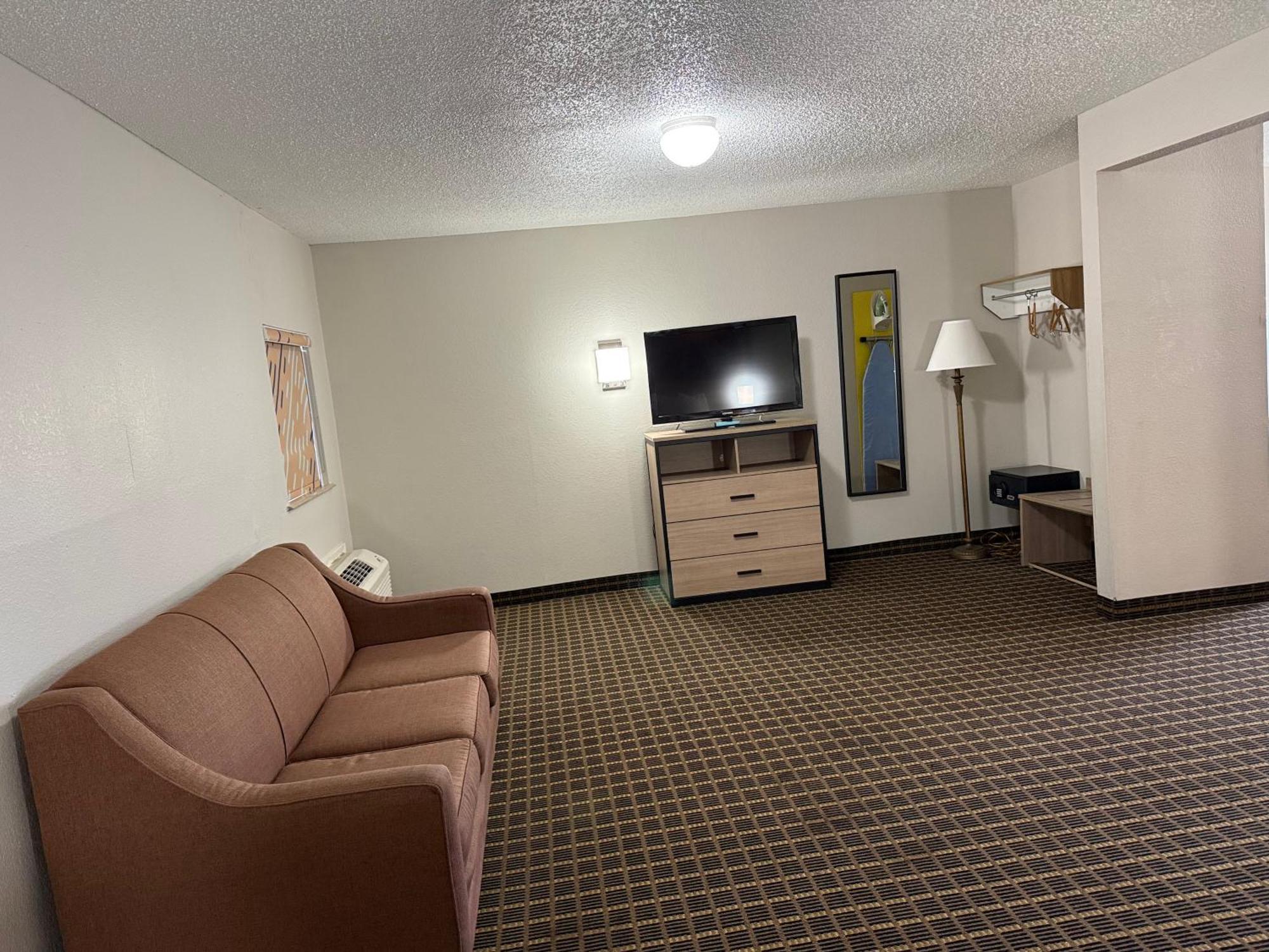 King Studio Suite Non-Smoking