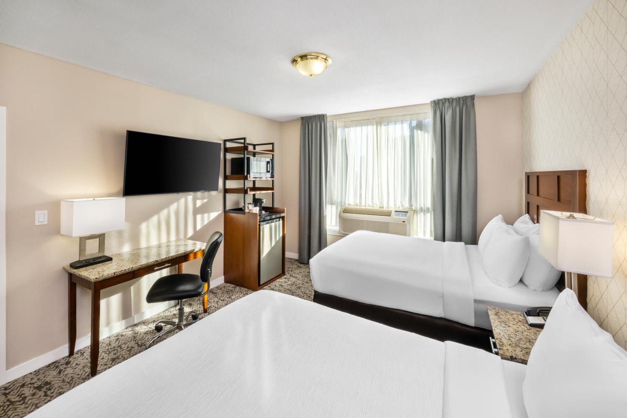 Double Room Two Double Beds Non-Smoking