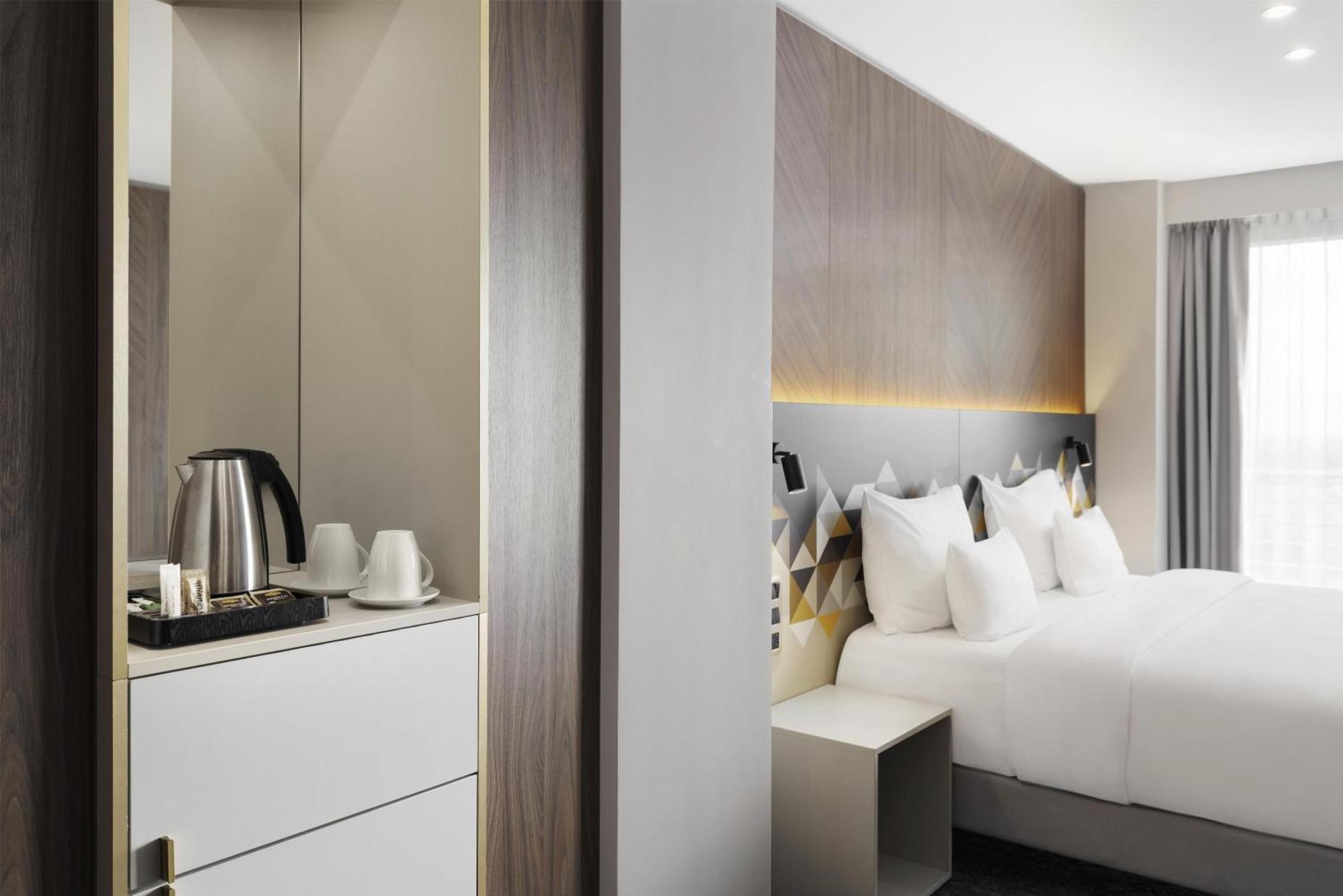 King Guest Room