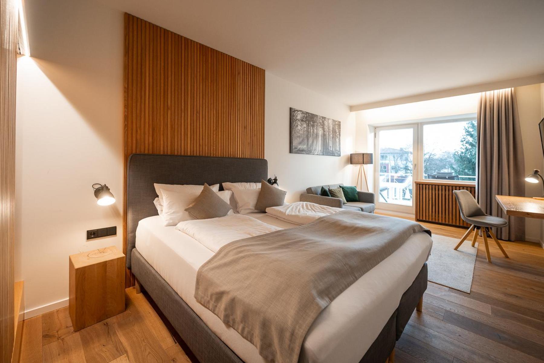 "Alpinzimmer",1758286595:JPEG