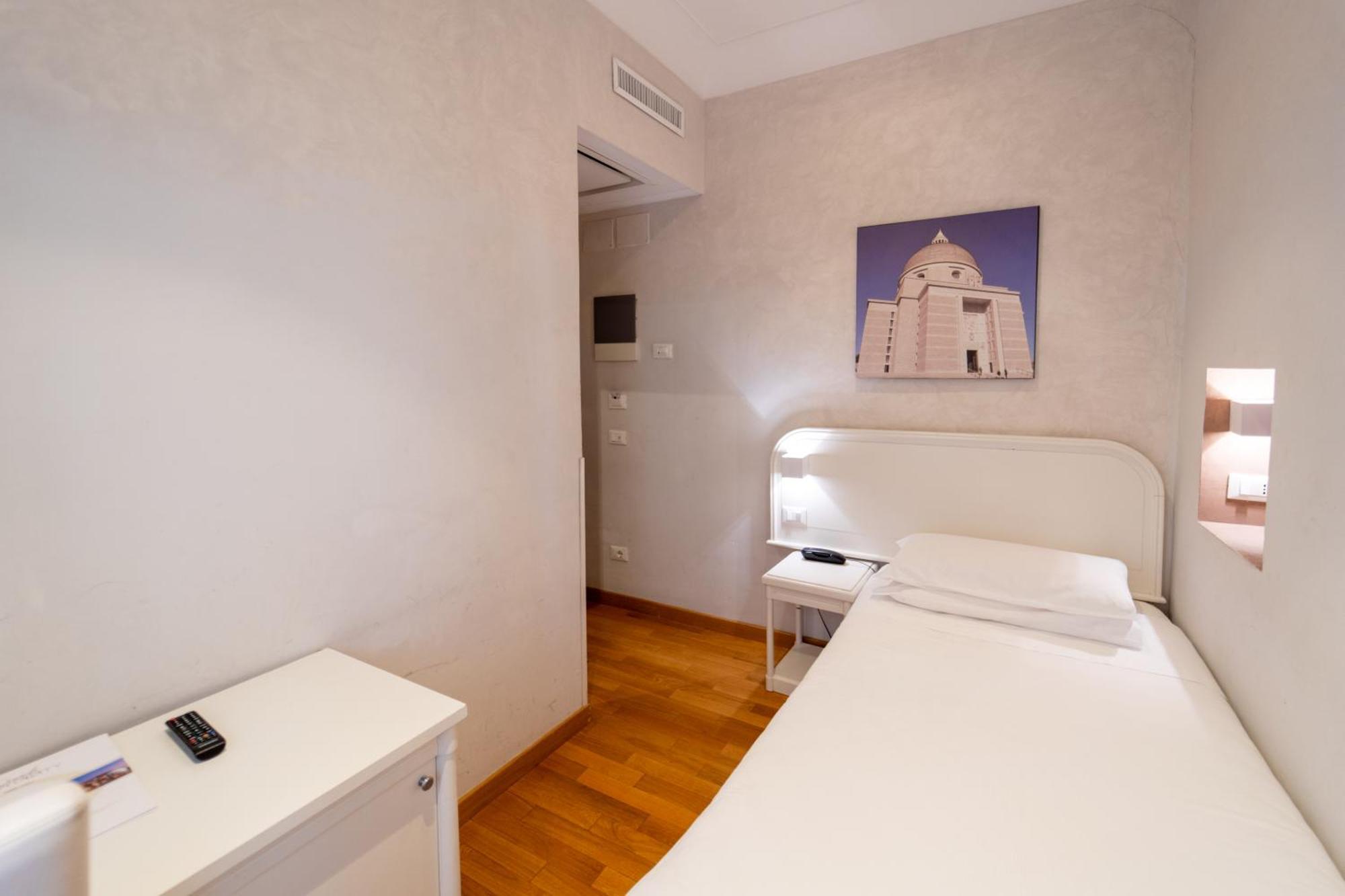 Economy Single Room