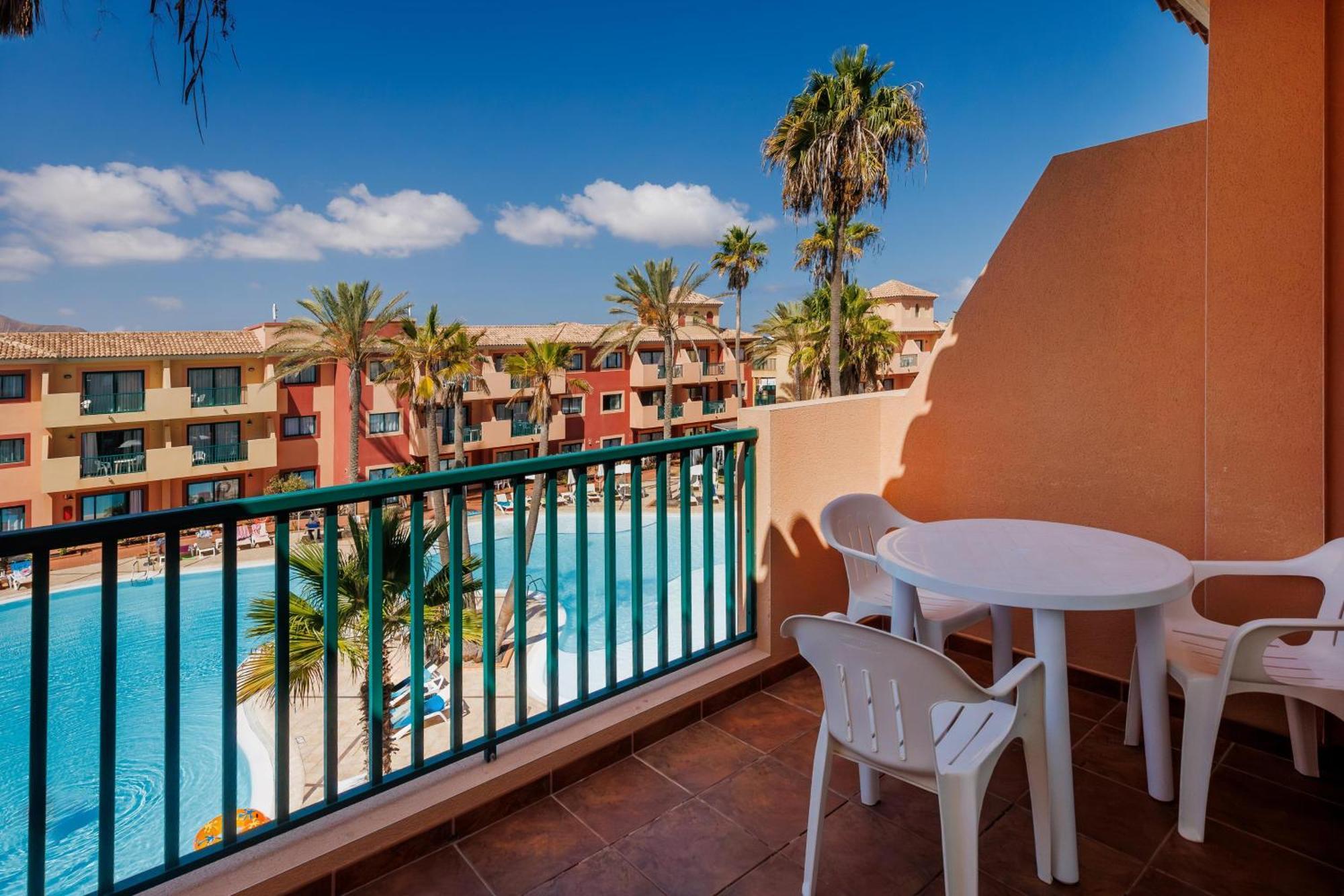 Apartment Pool View