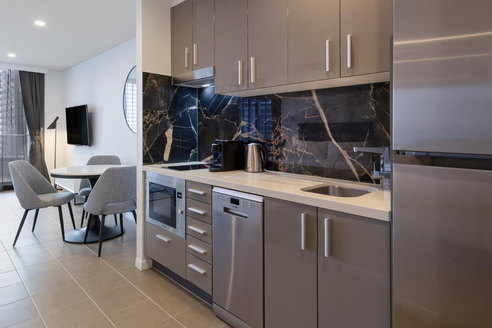 Studio Luxe Suite,1758305732:JPEG