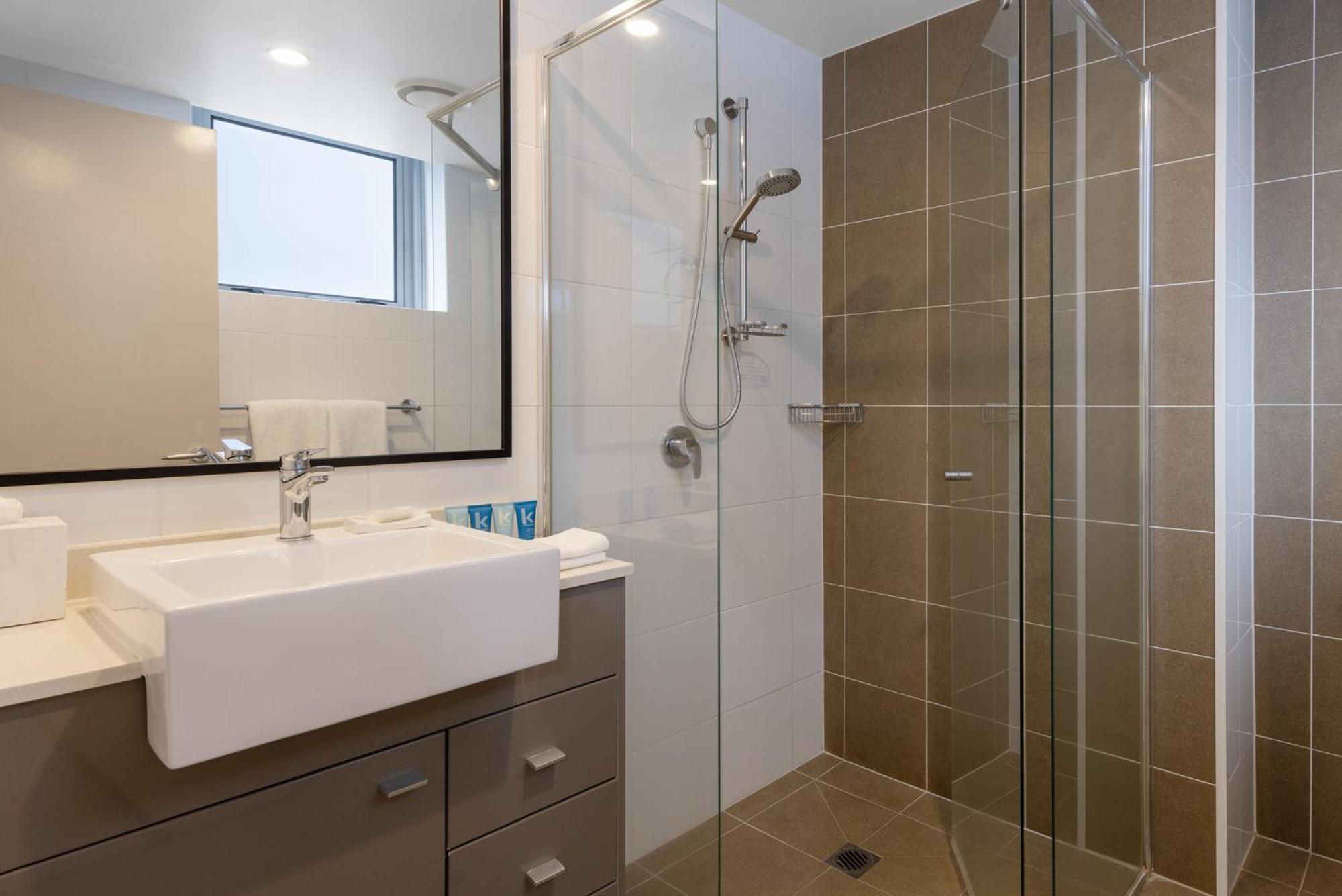 Studio Luxe Suite