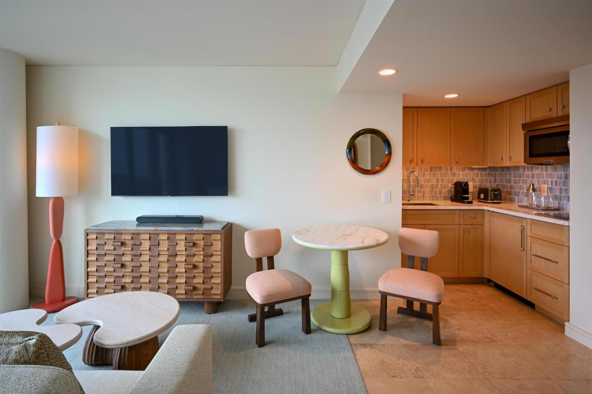 Superior King Room Partial Ocean View