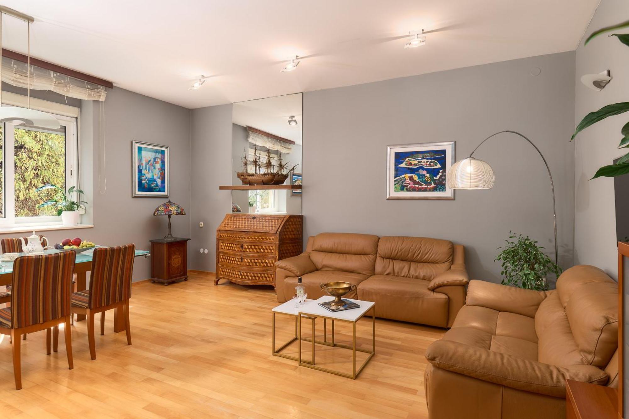 Three-Bedroom Superior Apartment