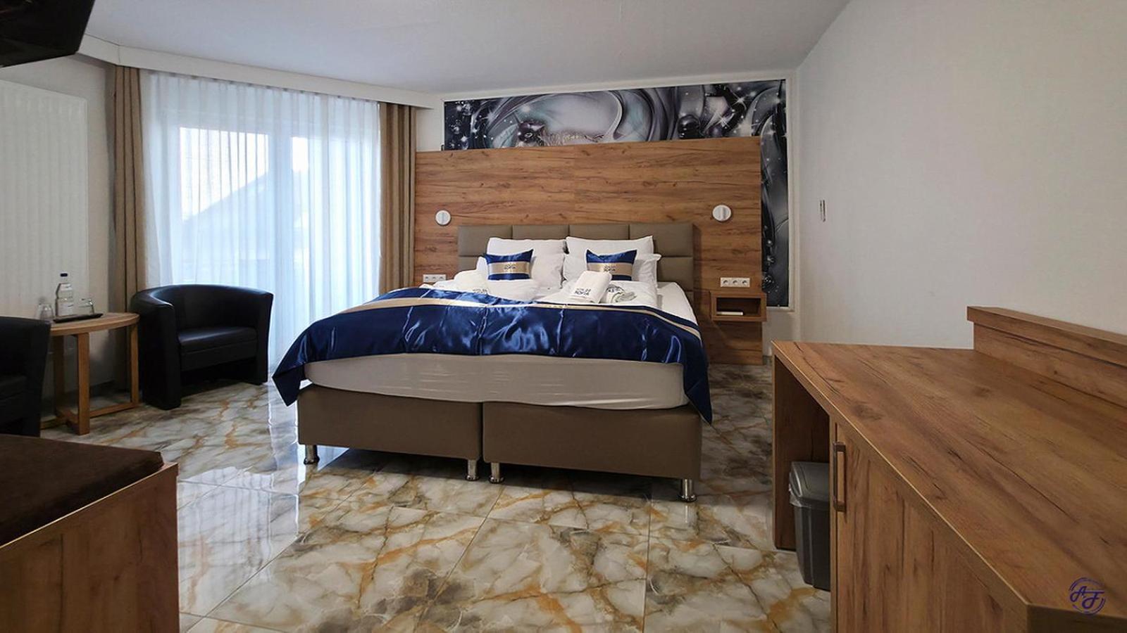 Three-Bedroom Apartment Suite,1758321546:JPEG