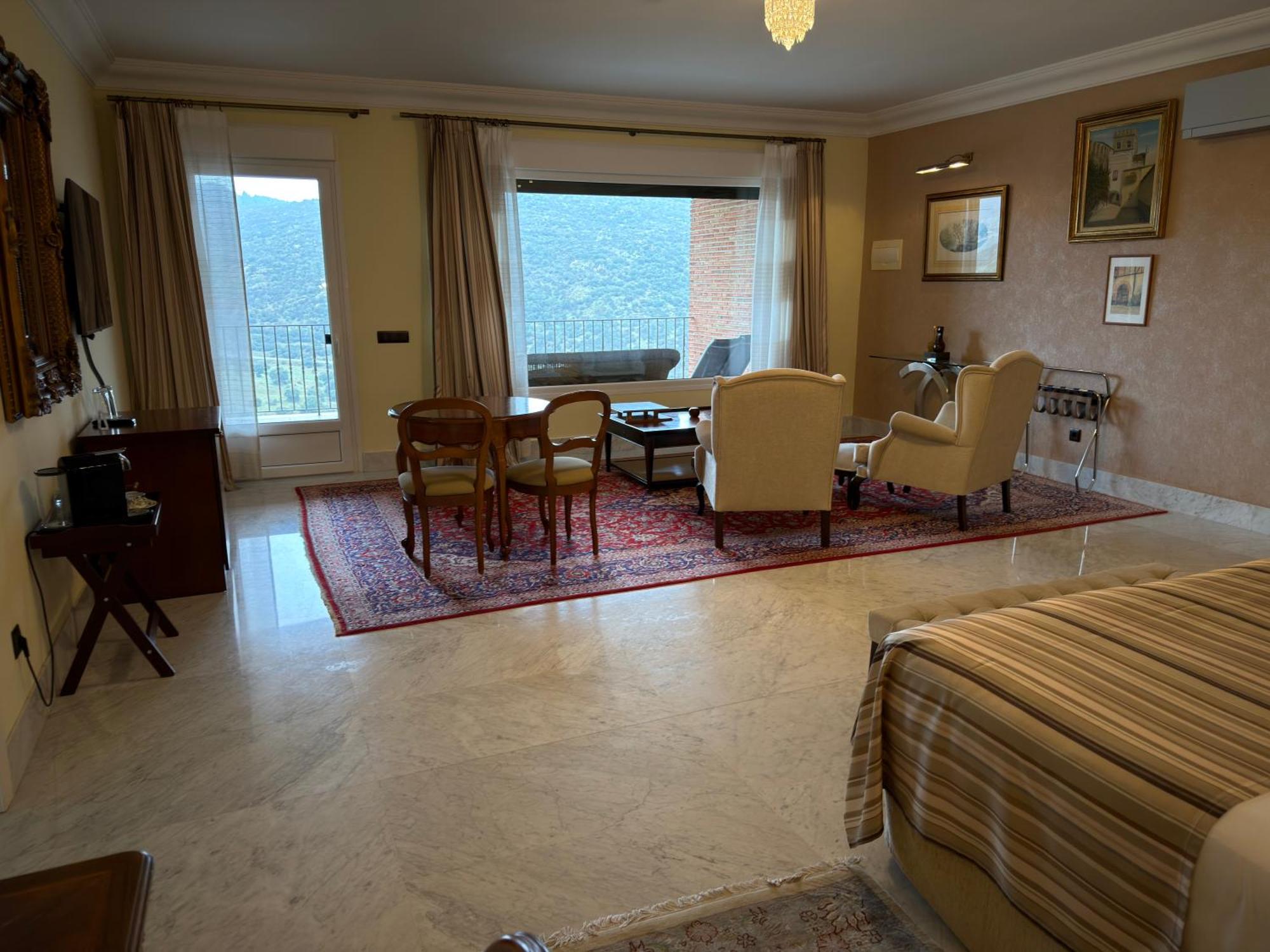 Deluxe Double Room,1758320977:JPEG
