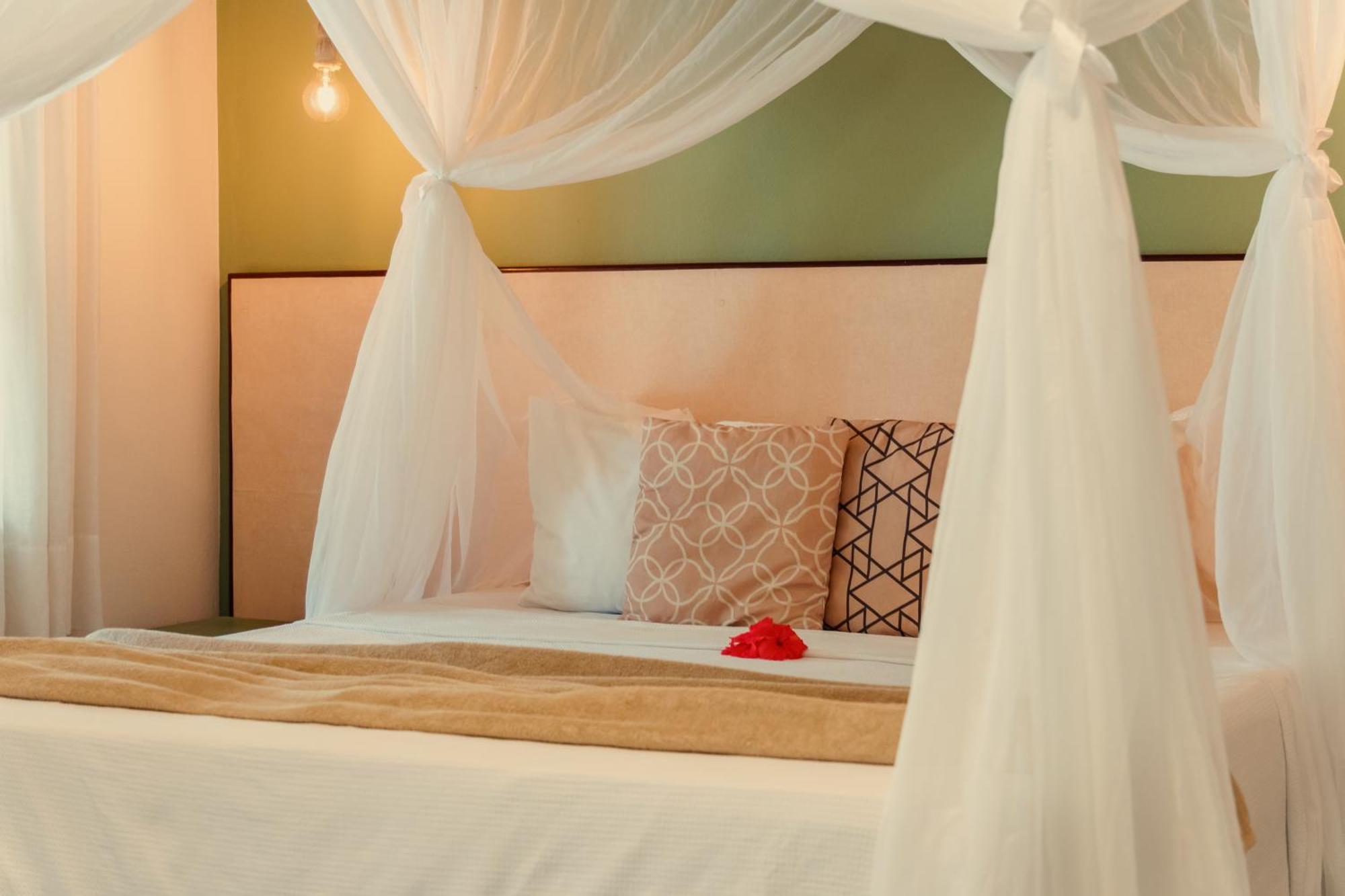 Standard Triple Room 4th beach