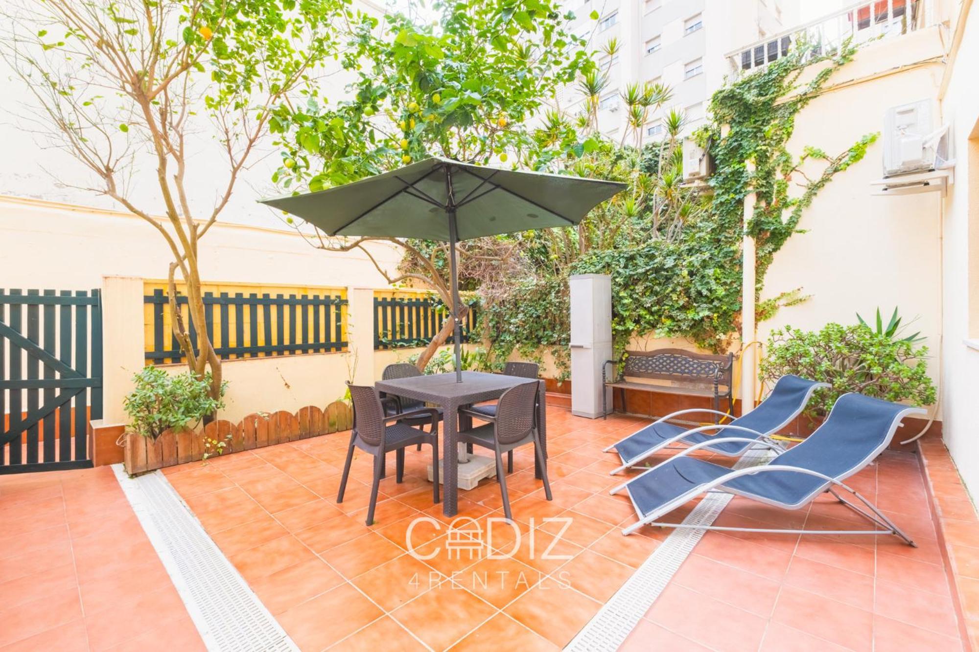 One-Bedroom Apartment Garden