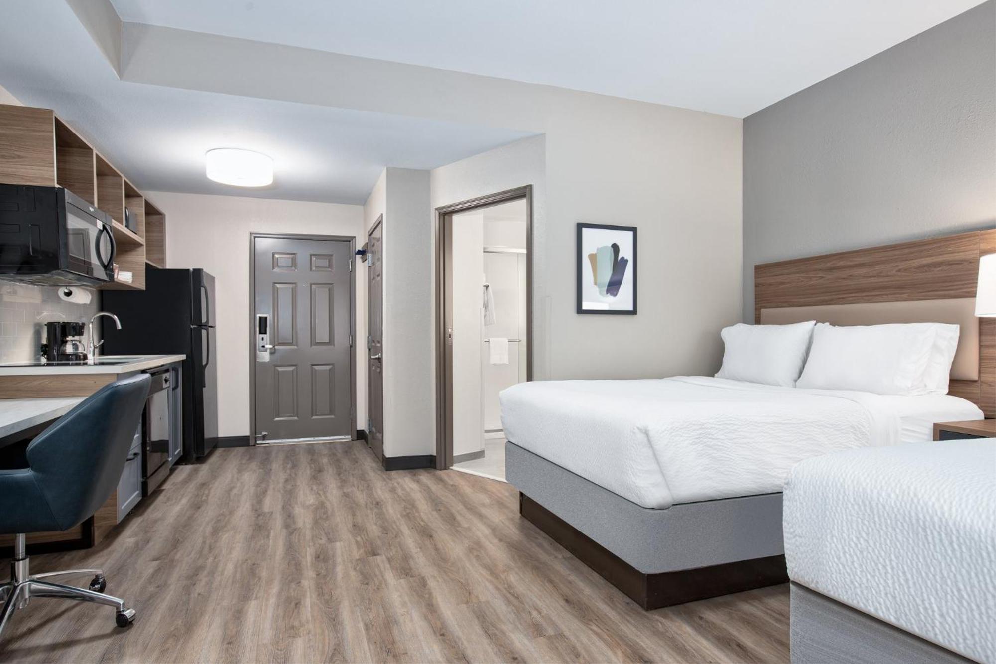Studio Suite Two Queen Beds