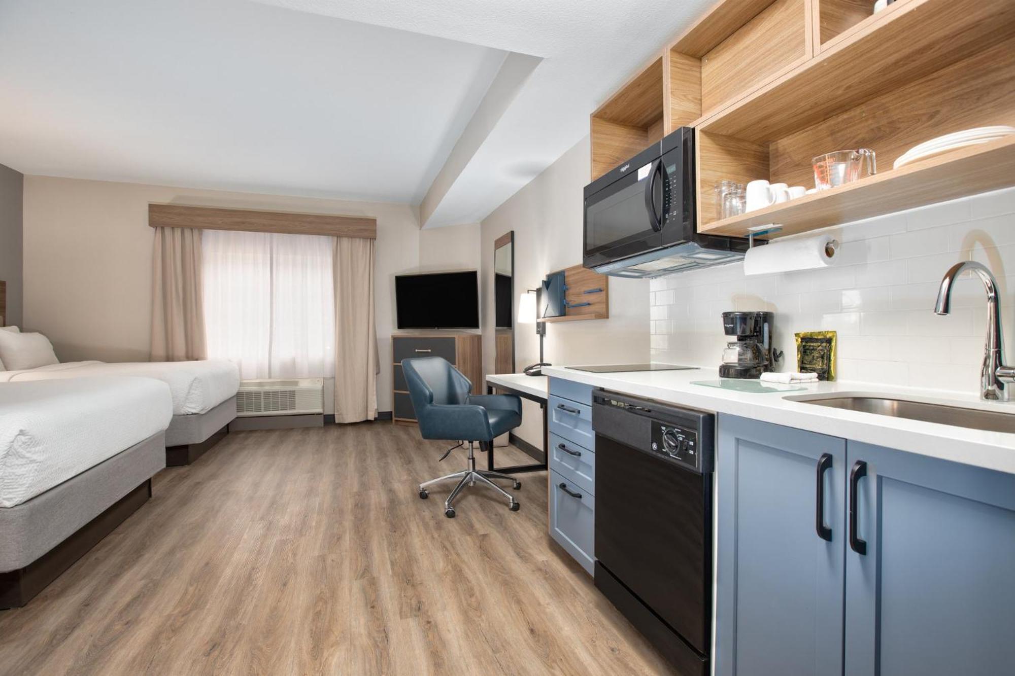 Studio Suite Two Queen Beds