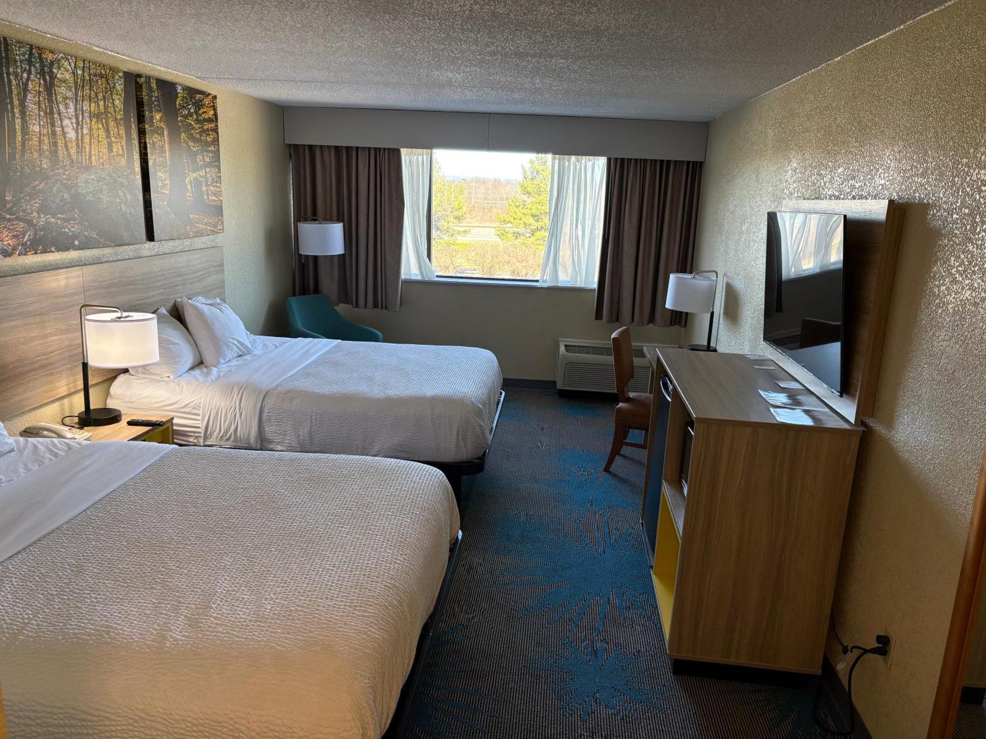Queen Room Two Queen Beds Non-Smoking