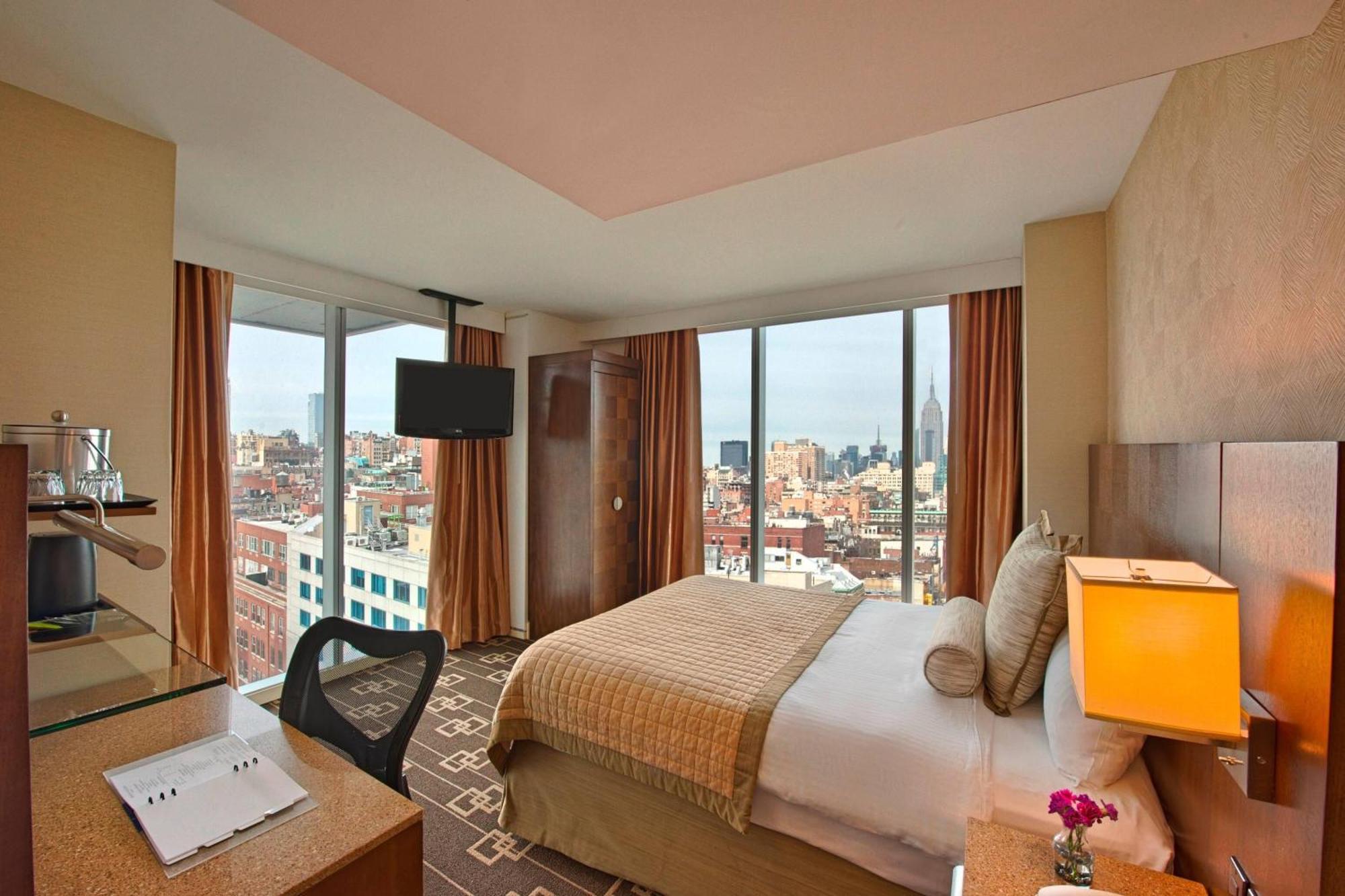 Deluxe Queen Room Upper Floor