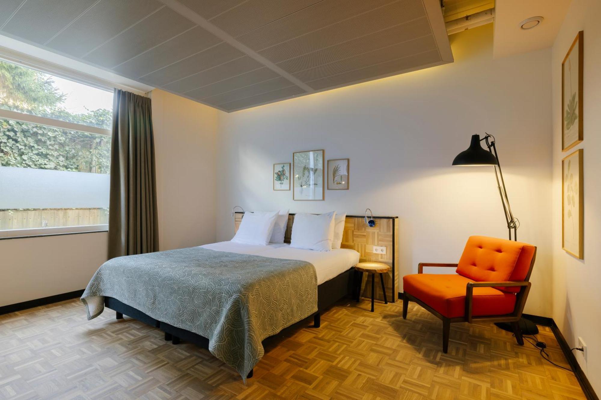 Large Twin Room