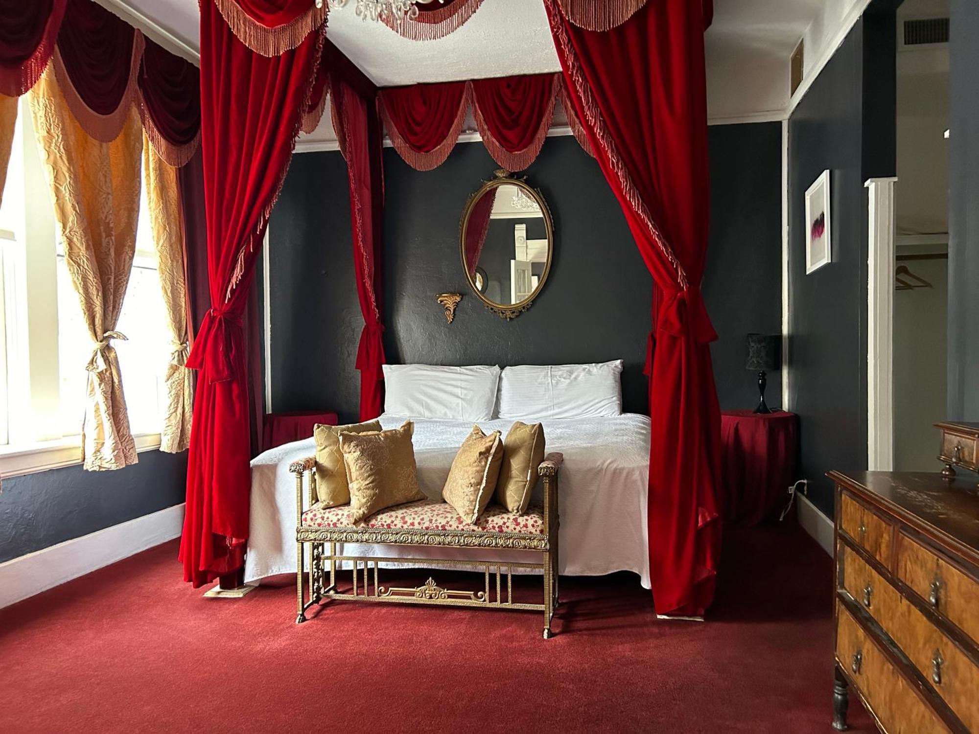 Executive King Suite