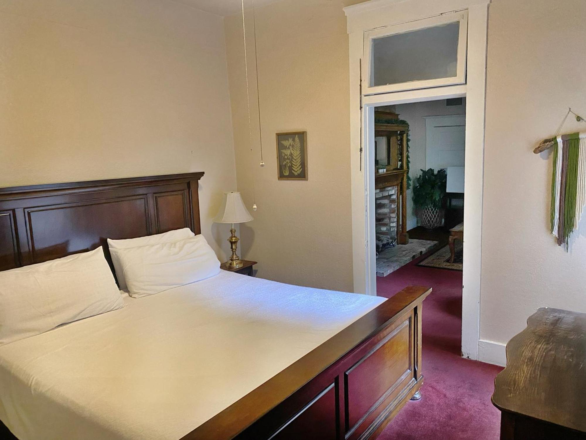 Superior One-Bedroom Suite