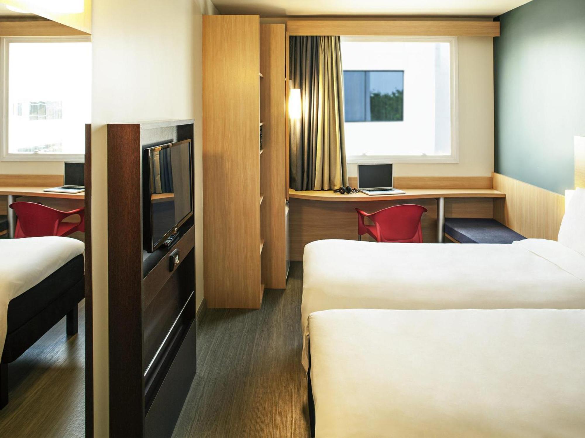 Standard Twin Room,1771618758:JPEG
