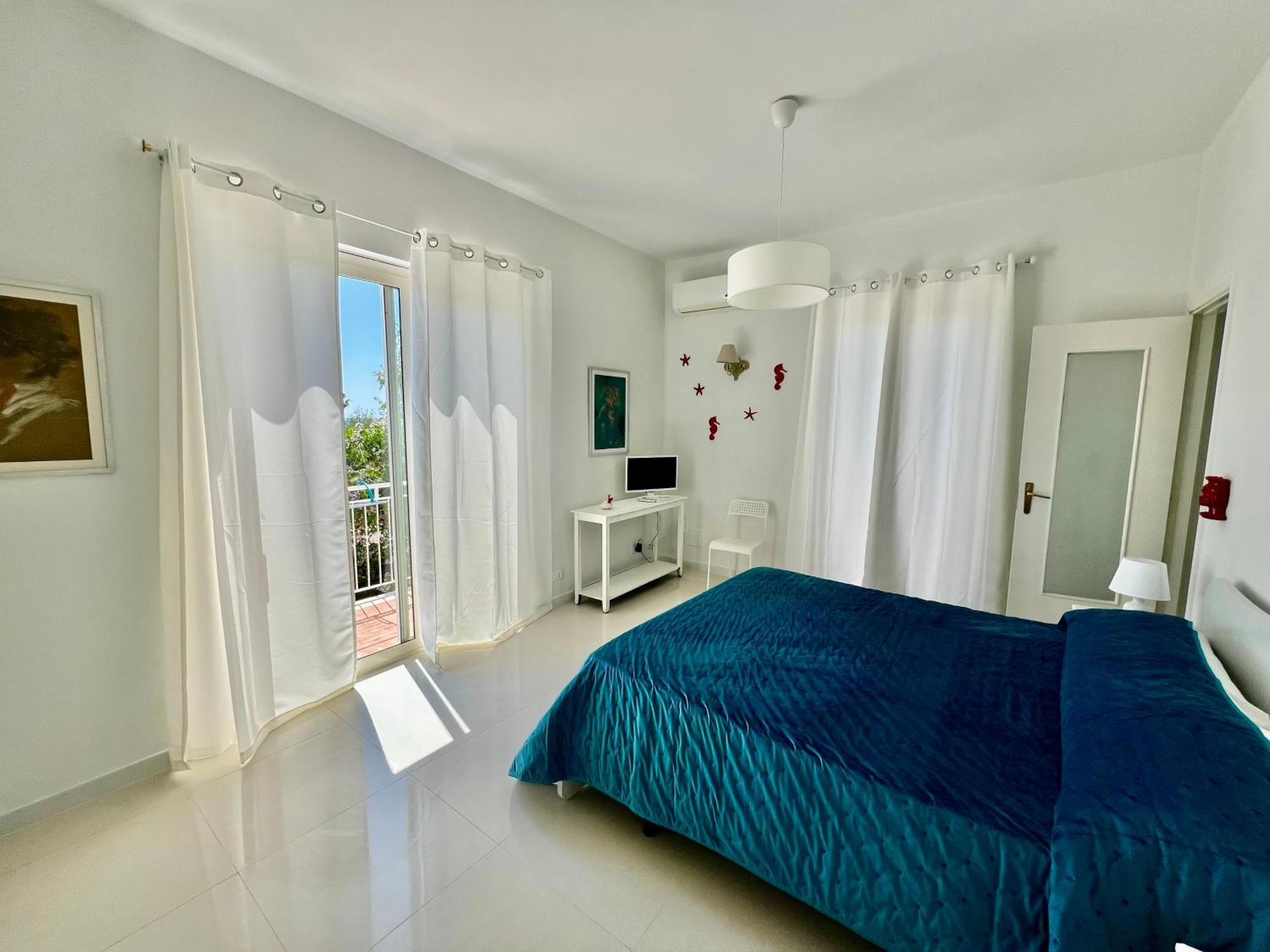 Superior Double Room Private Bathroom