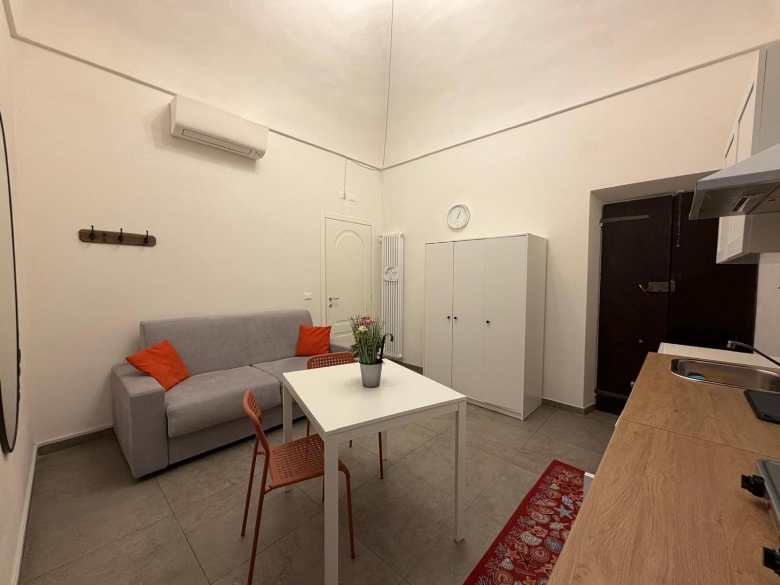 Deluxe Studio