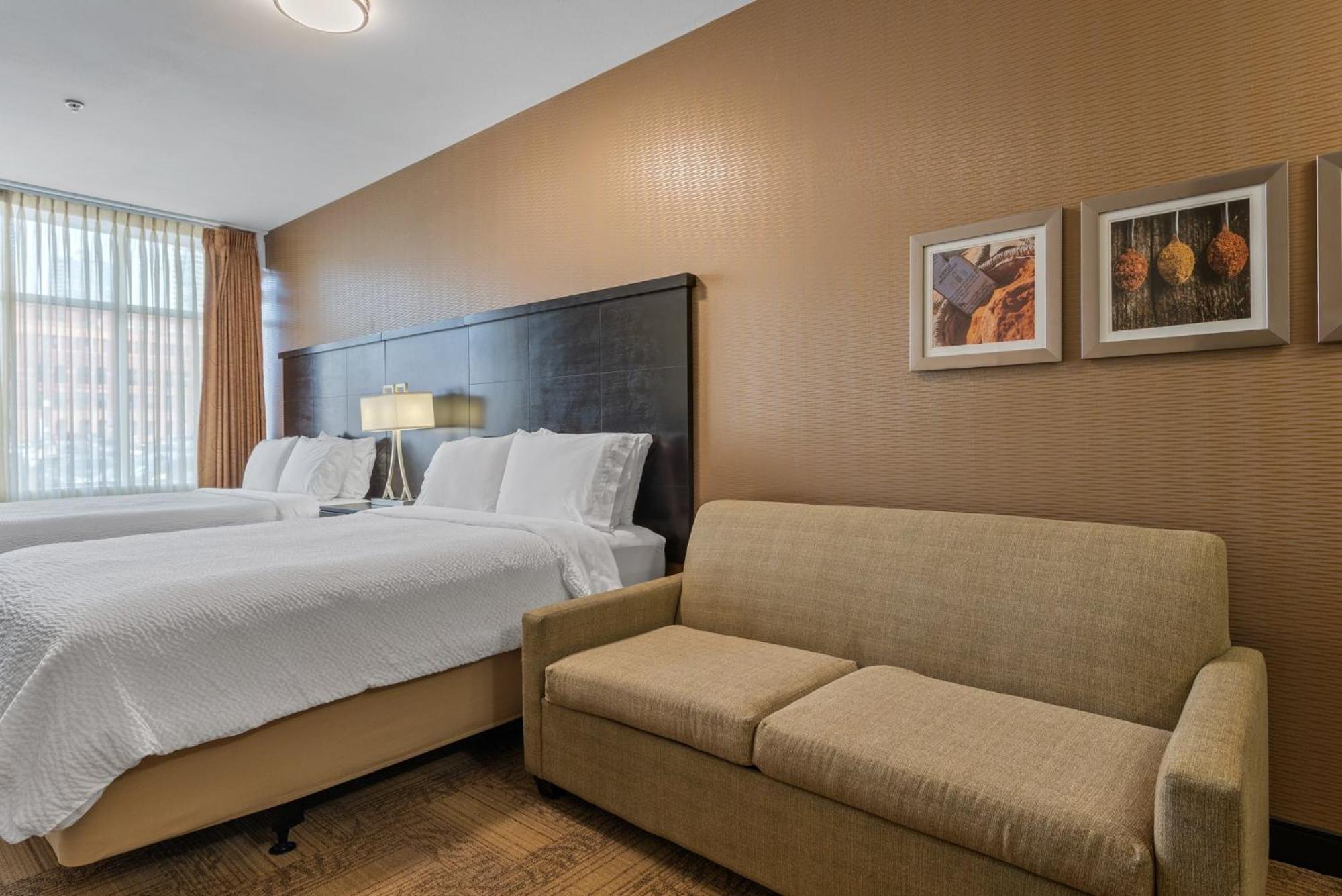 Studio Suite Two Queen Beds